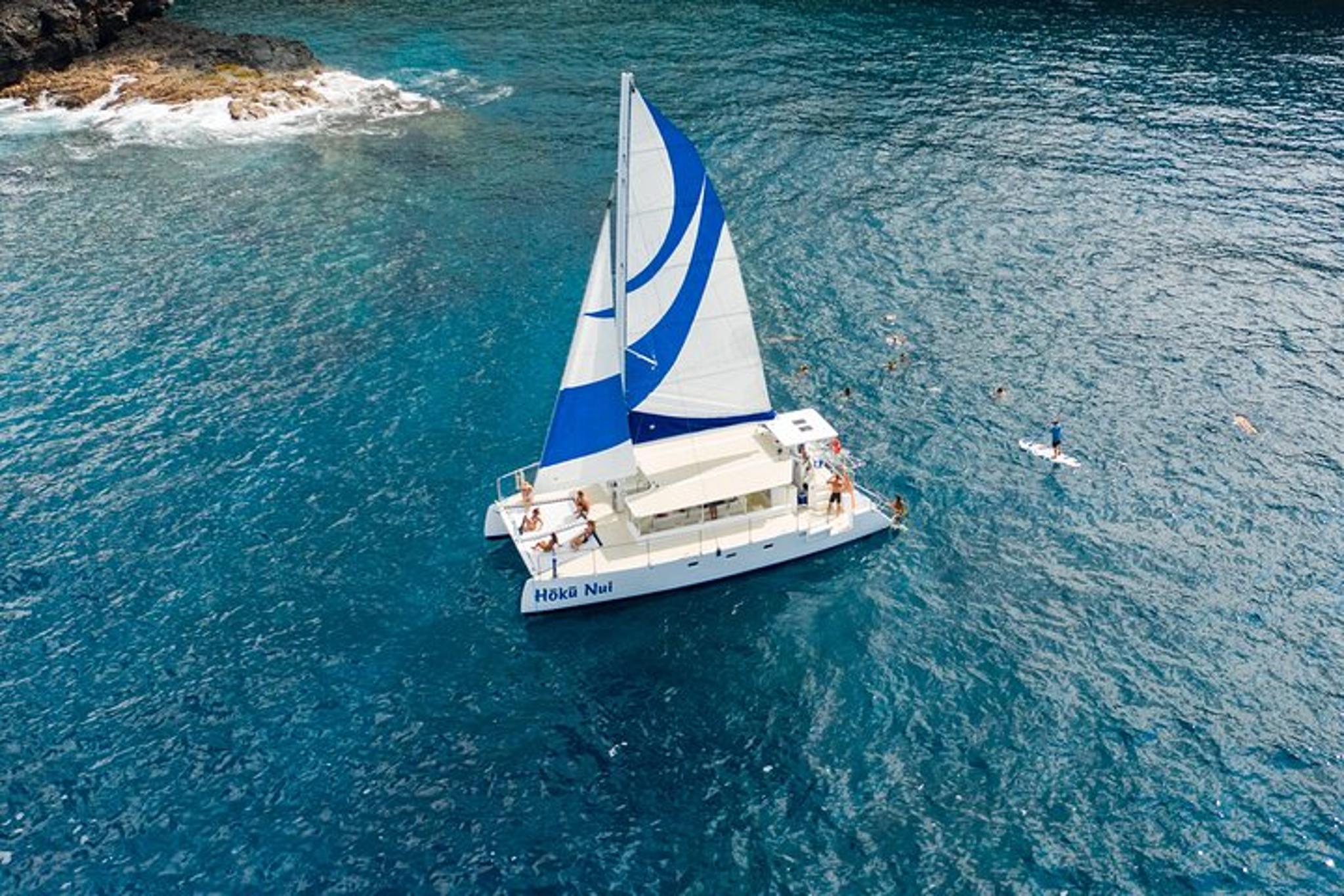 Kona Sail & Snorkel to Captain Cook Monument - Image 2
