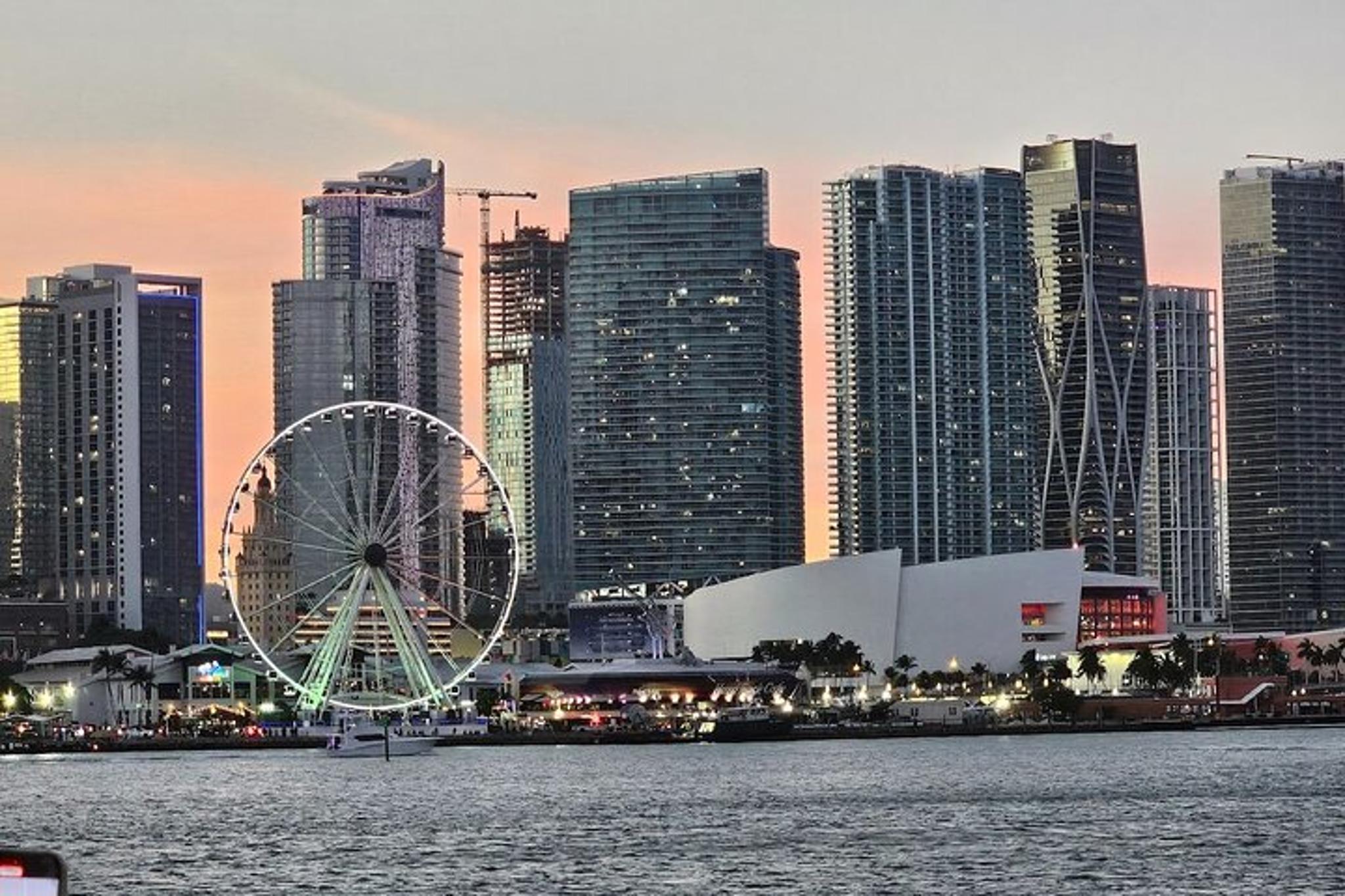 Miami Skyline Sunset Cruise with Mojito Bar 90 min - Image 6