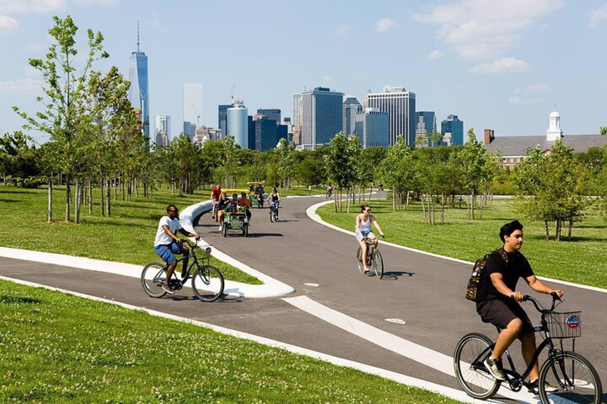 New York City Biking Tour of Governors Island
