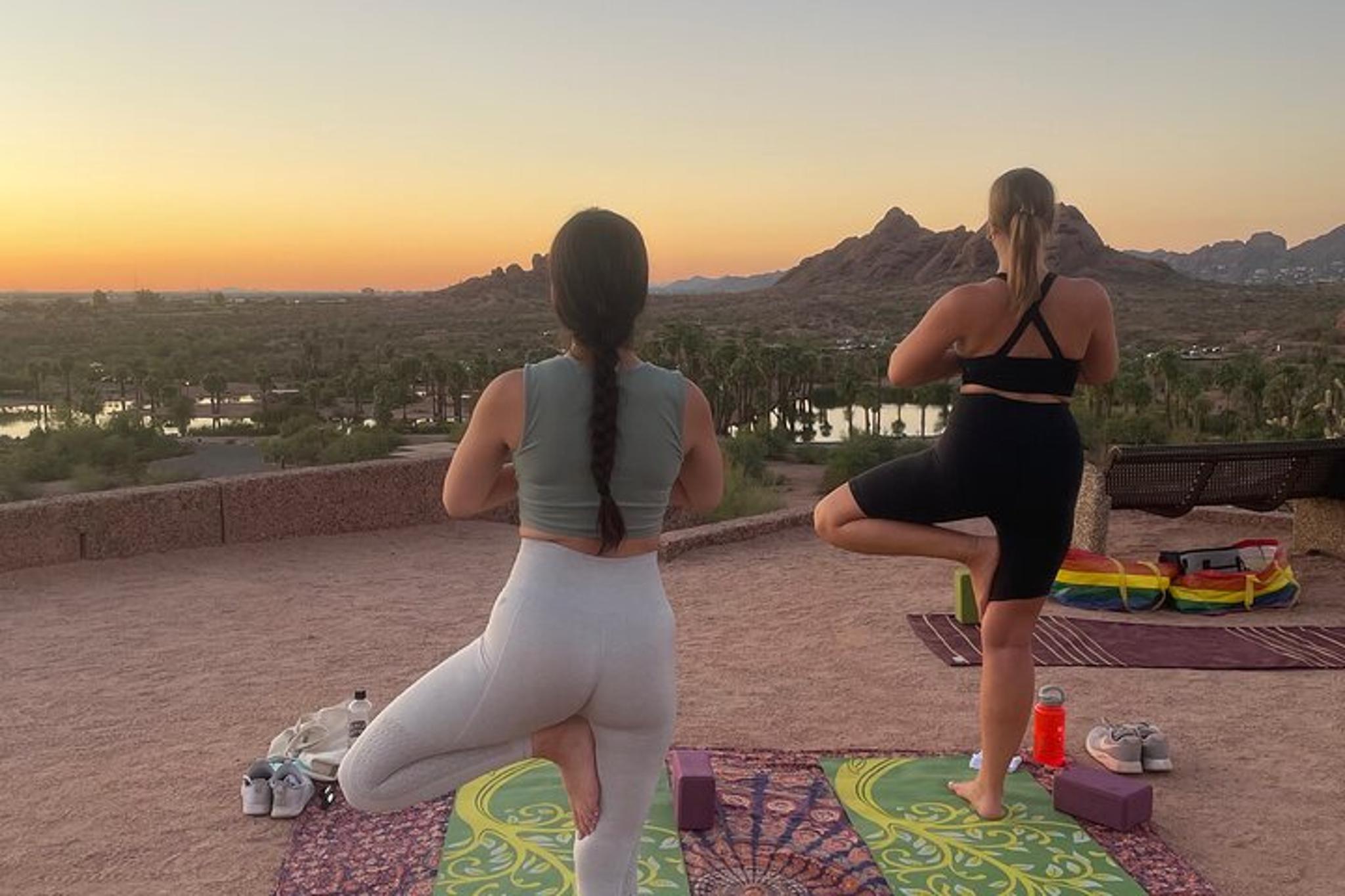 Phoenix Yoga Experience at Sunset 90 min - Image 3