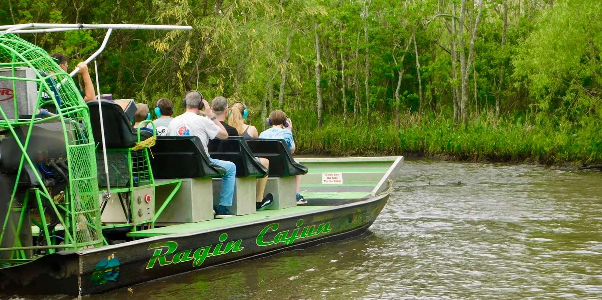 New Orleans Plantation and Airboat Tour