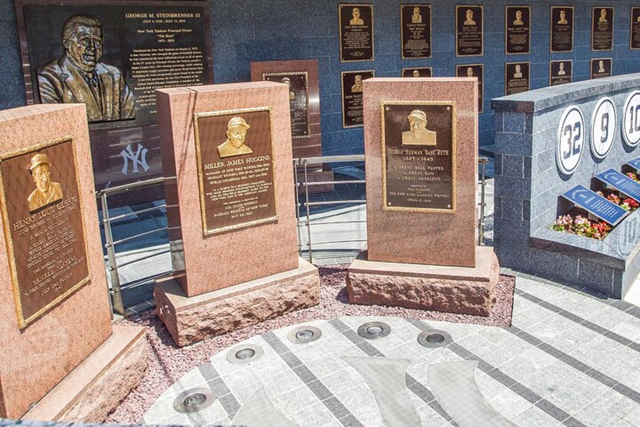 New York Yankees Stadium Tour 1 hr - Image 3