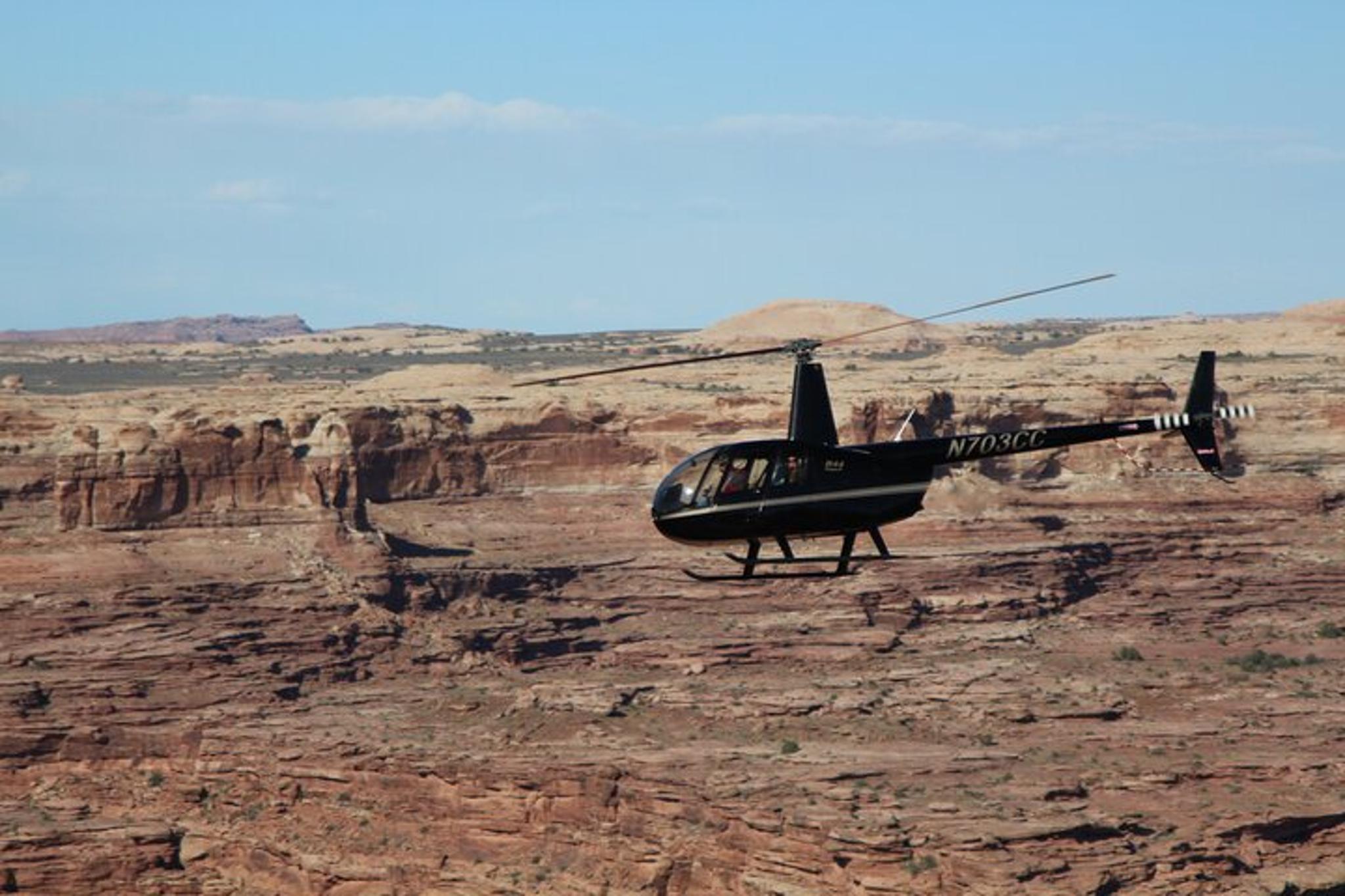 Moab Helicopter Tour Island in the Sky 45 min - Image 2