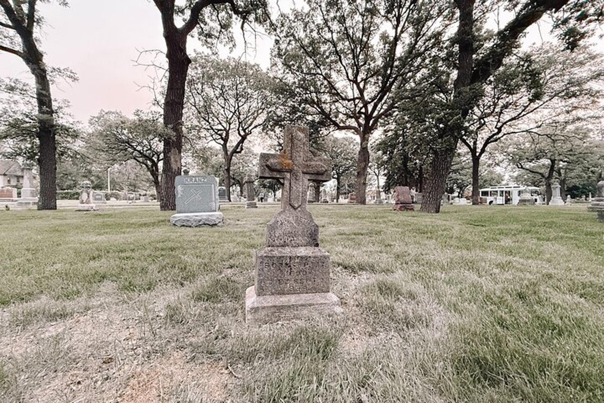 Minneapolis Ghost Hunt Tour 90 min - Image 6