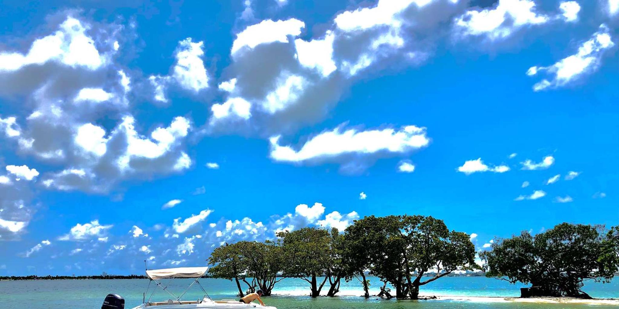 Miami Self-Drive Boat Rental on Biscayne Bay - Image 1