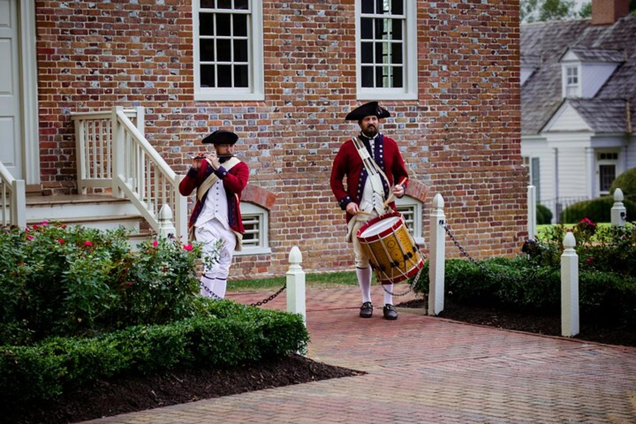 Washington DC Colonial Williamsburg Vehicle Tour - Image 2