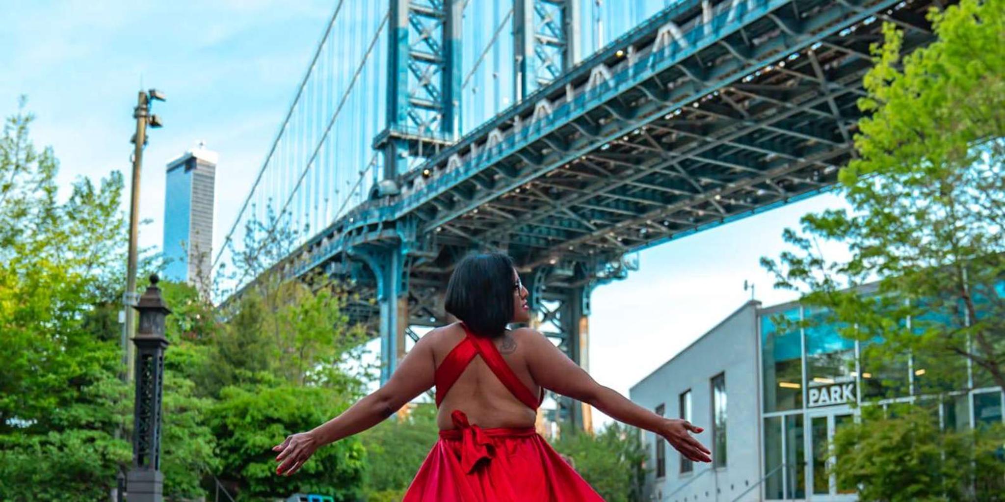 New York City Flying Dress Photo Shoot 1 hr - Image 4