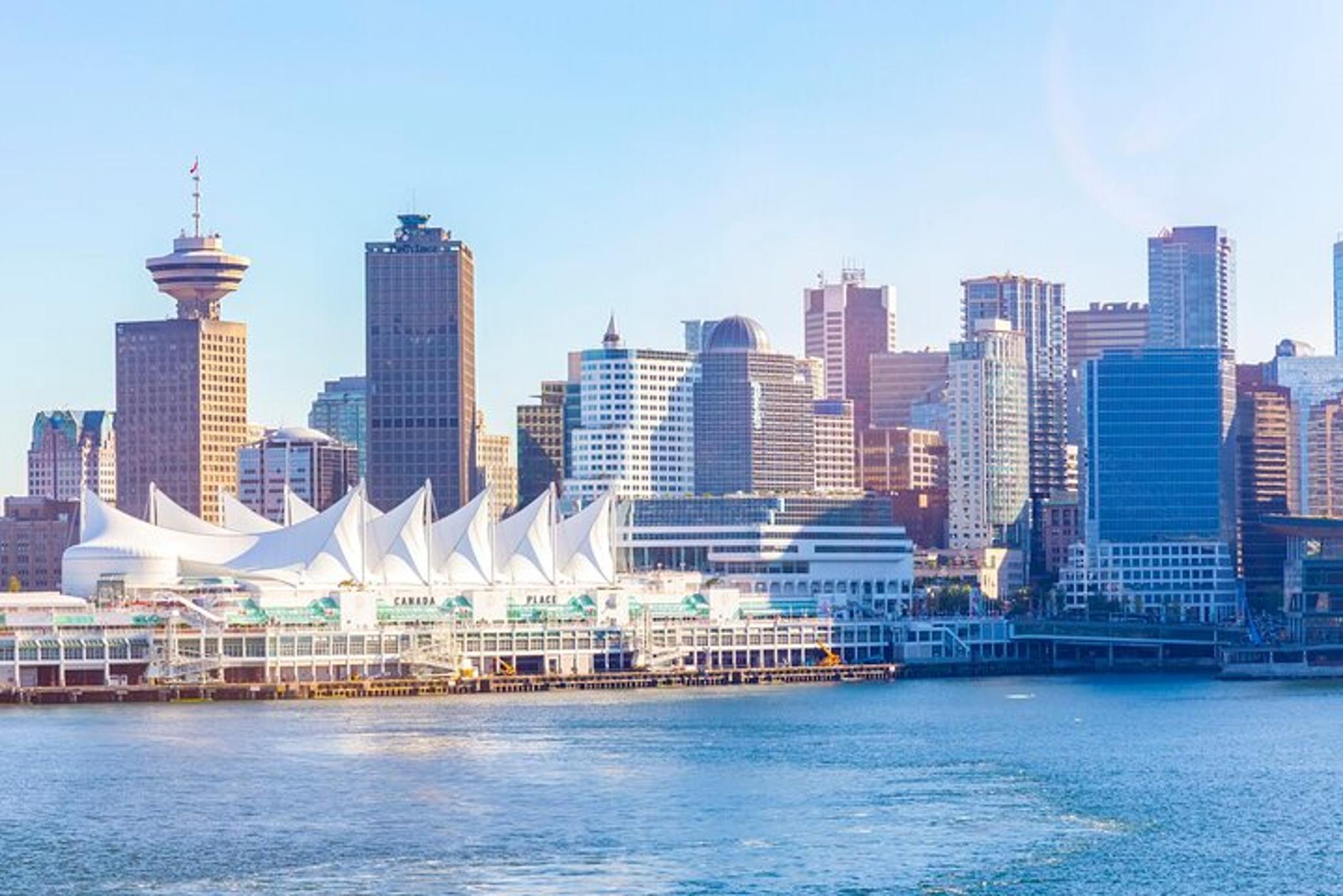 Seattle to Vancouver Urban and Scenic Day Trip