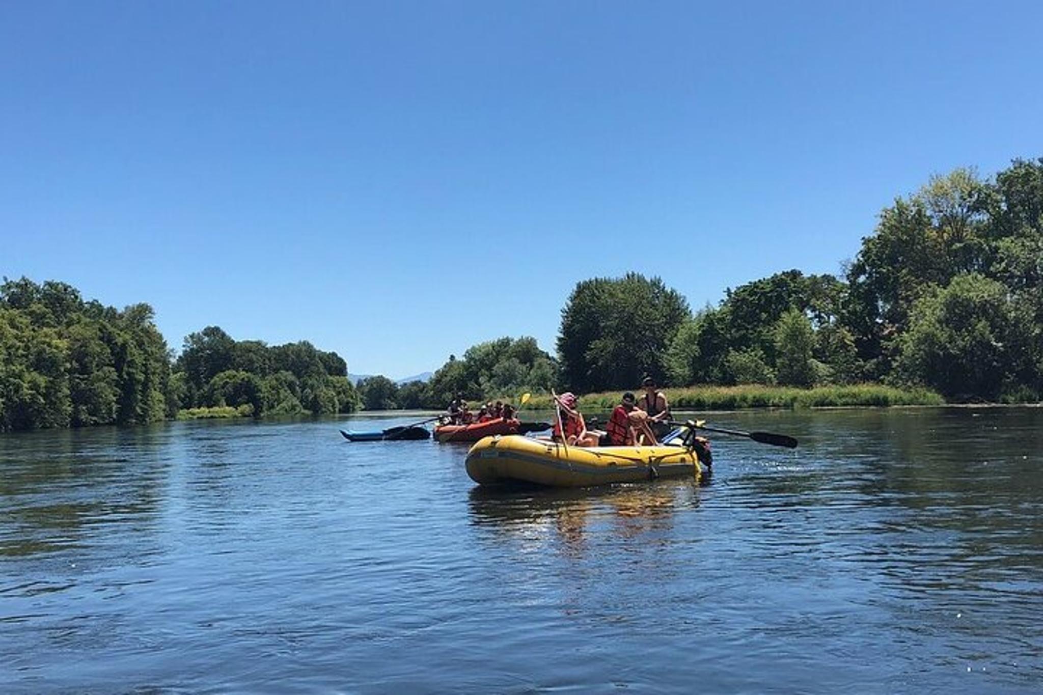 Ashland Rogue River Family Float and Kayaking - Image 4