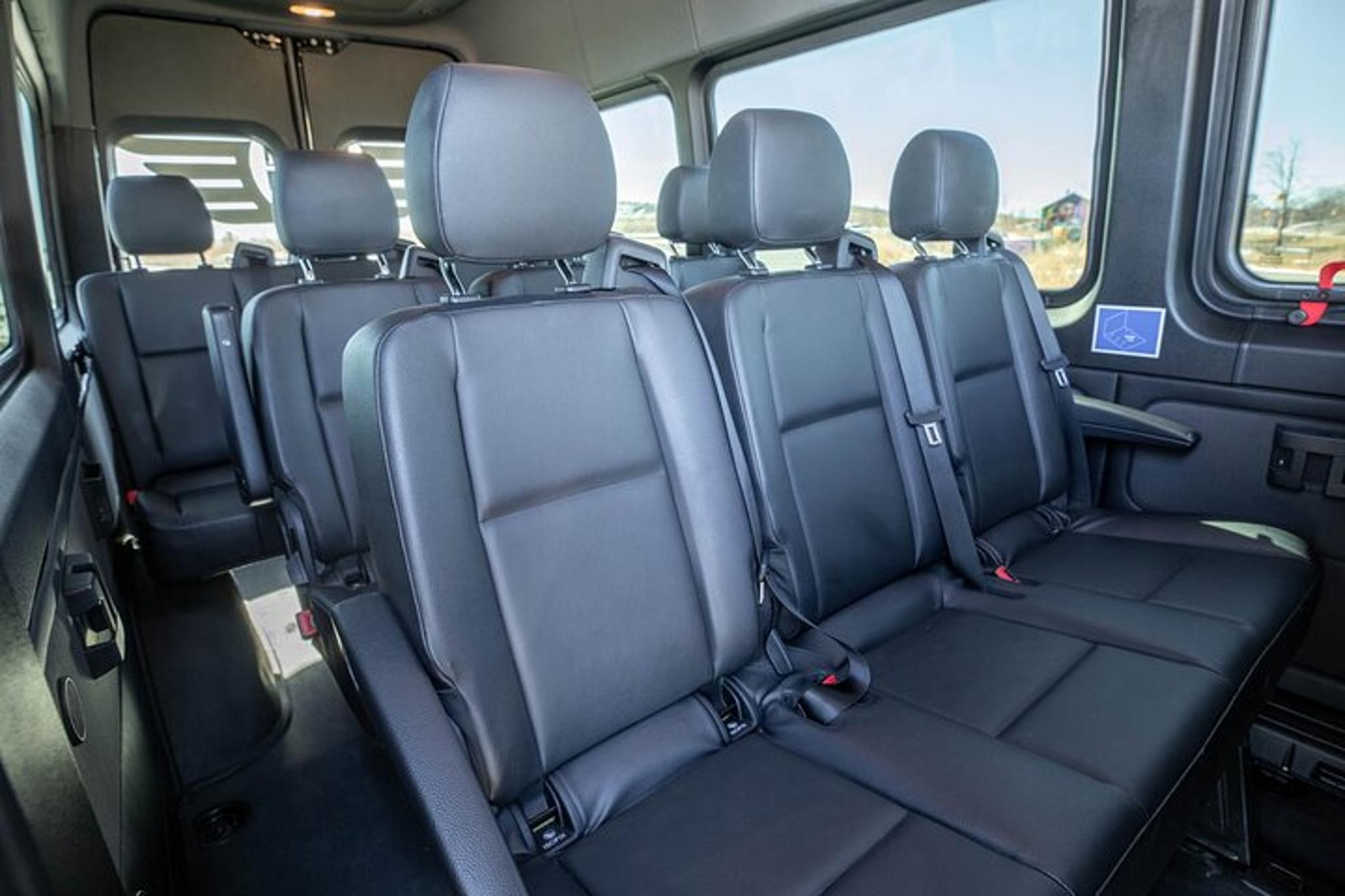 New York City Airport Arrival Transfer - Image 6