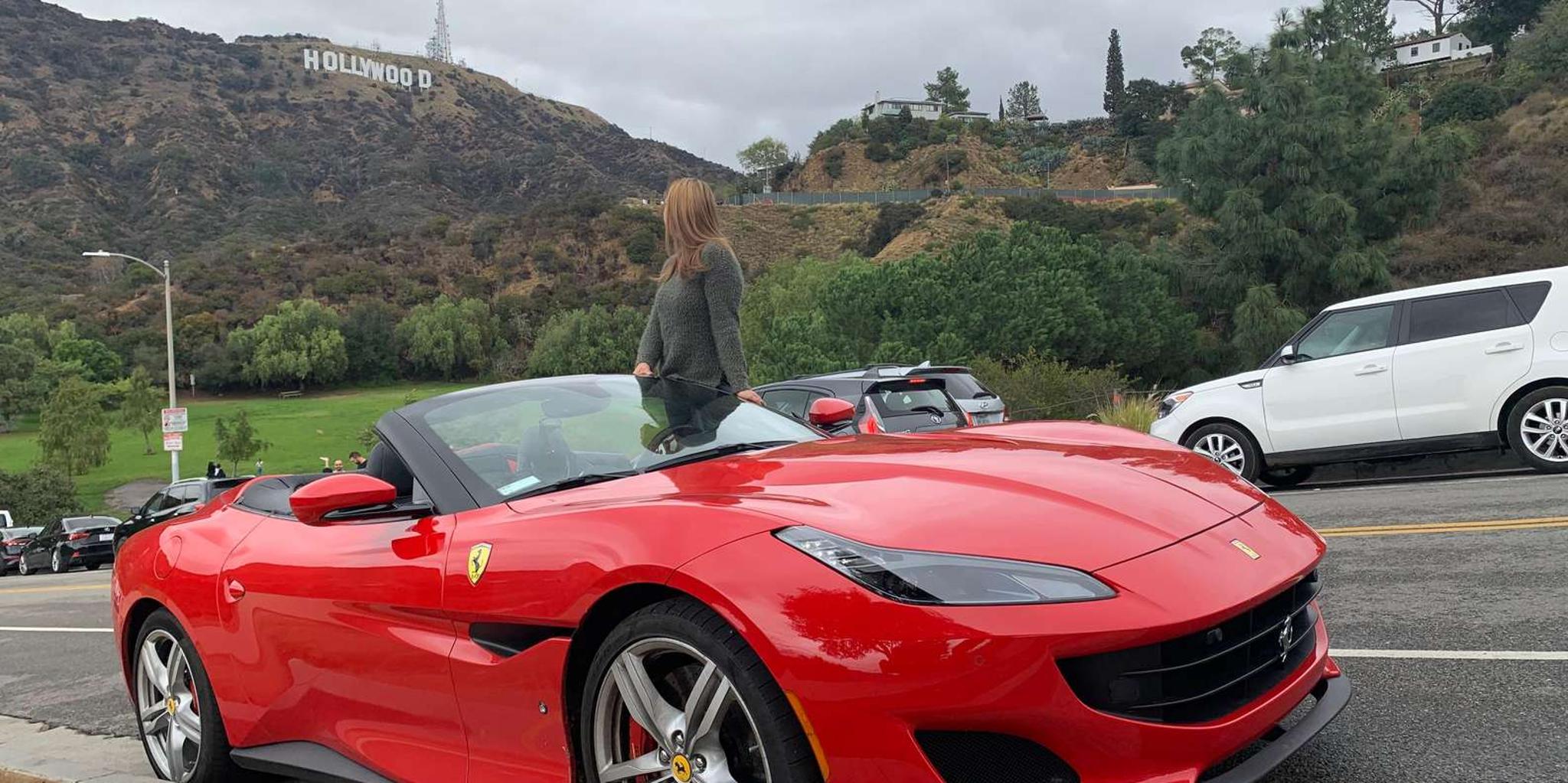 Hollywood Ferrari Tour with Hollywood Sign - Image 6