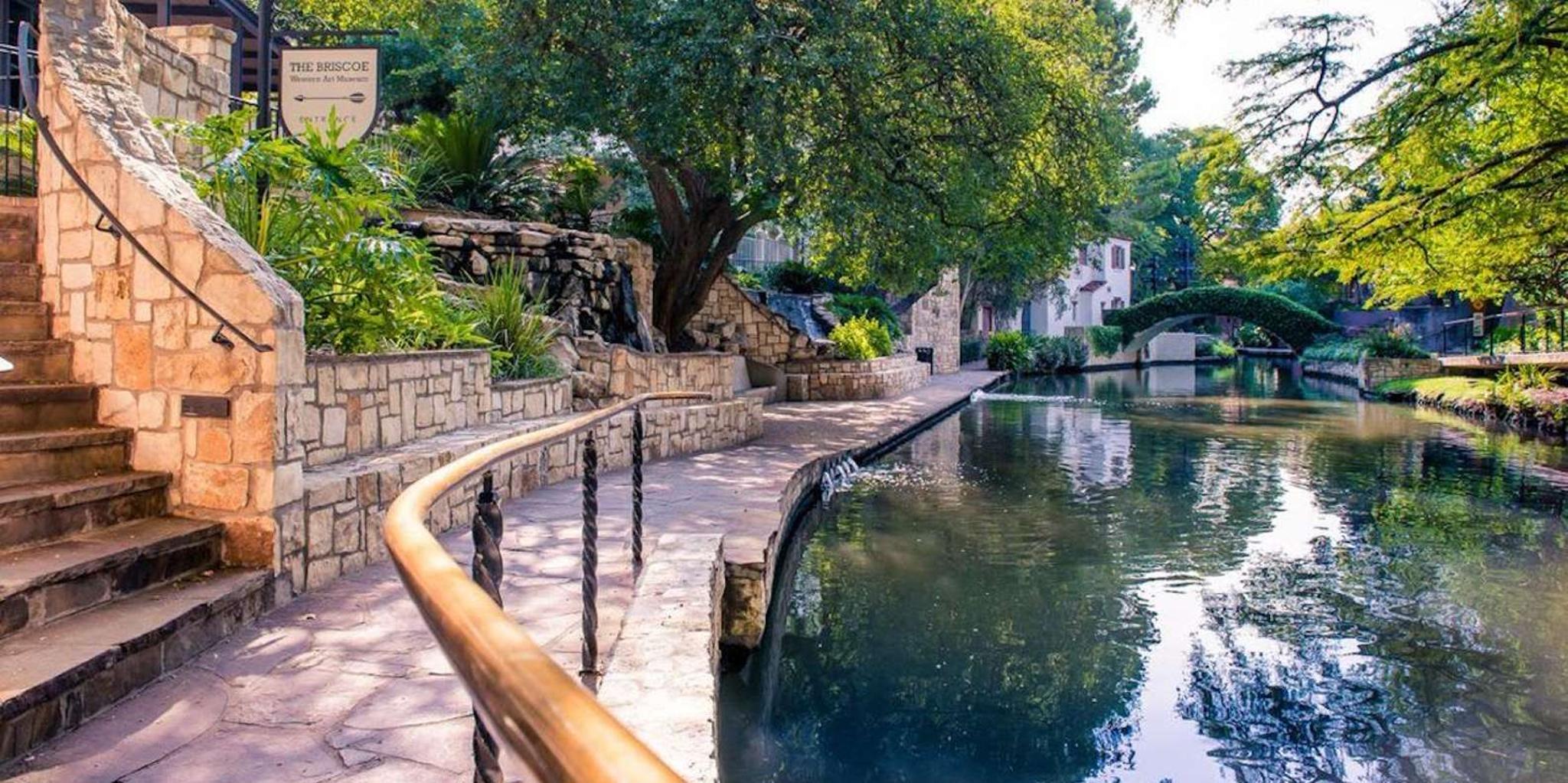 San Antonio Small Group Tour with River Cruise - Image 6