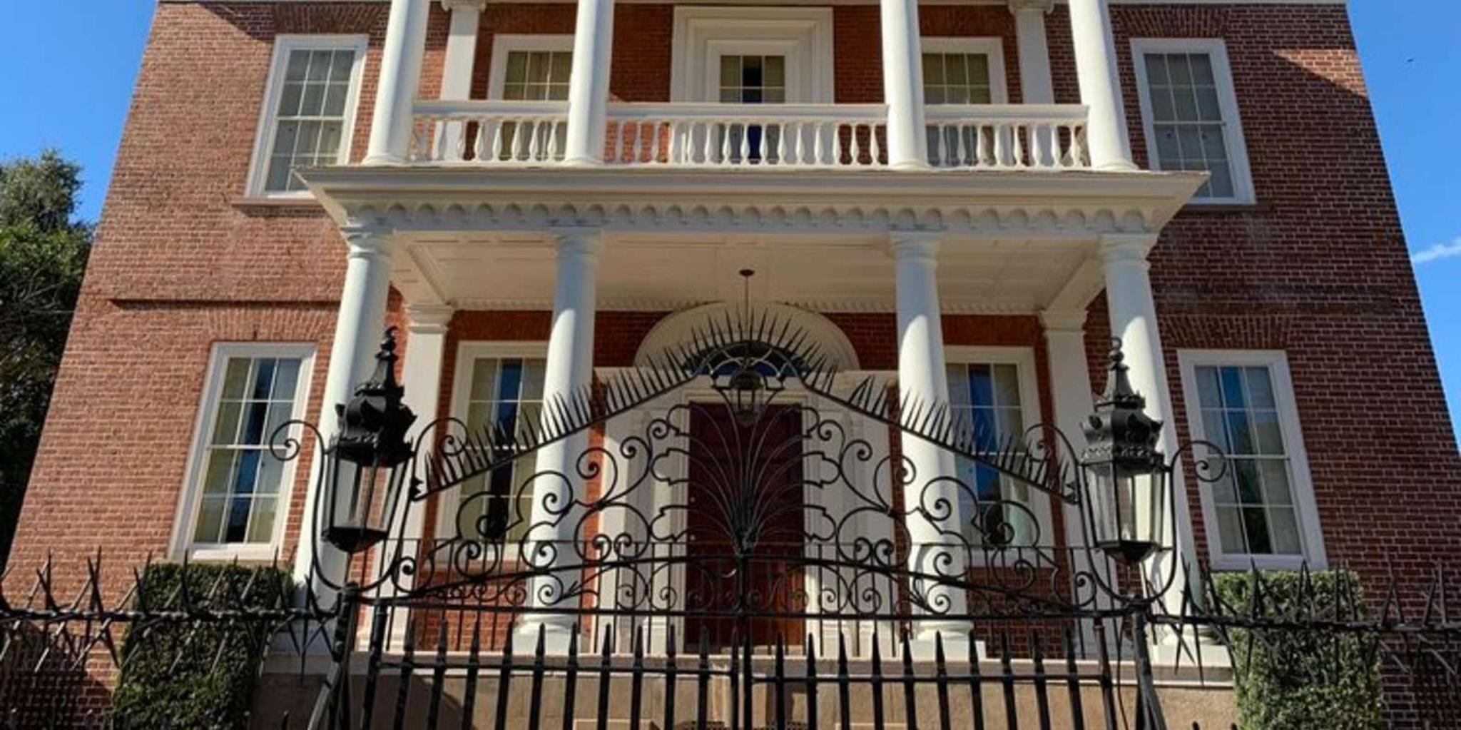 Charleston Walking Tour with Edmondston-Alston House