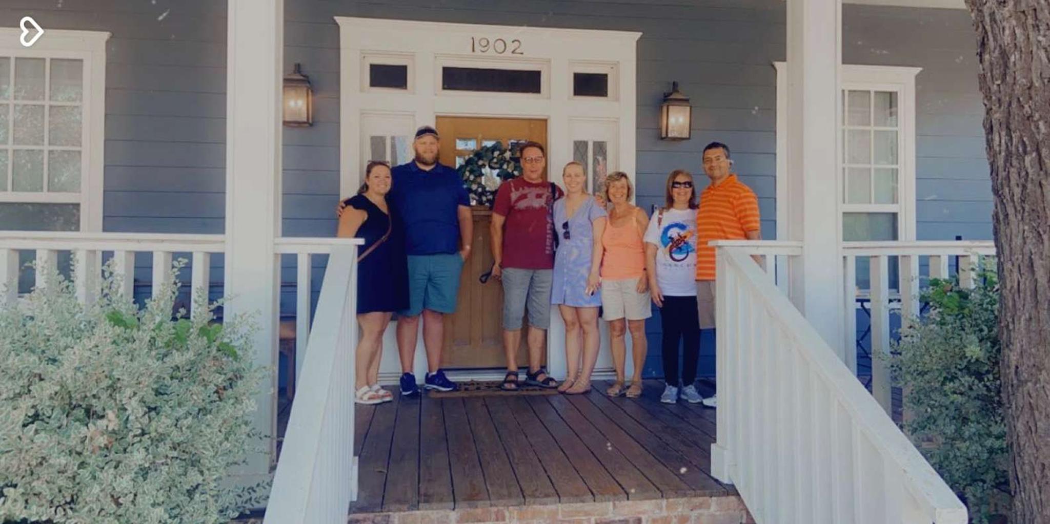 Waco Fixer Upper City Tour - Image 3