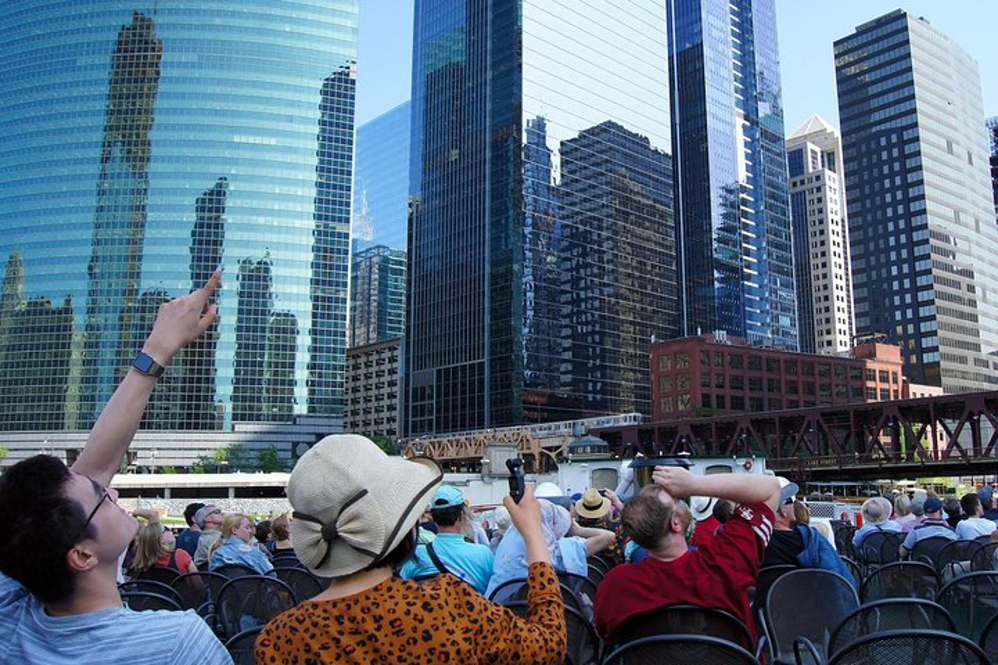 Chicago Architecture River Cruise - Image 4