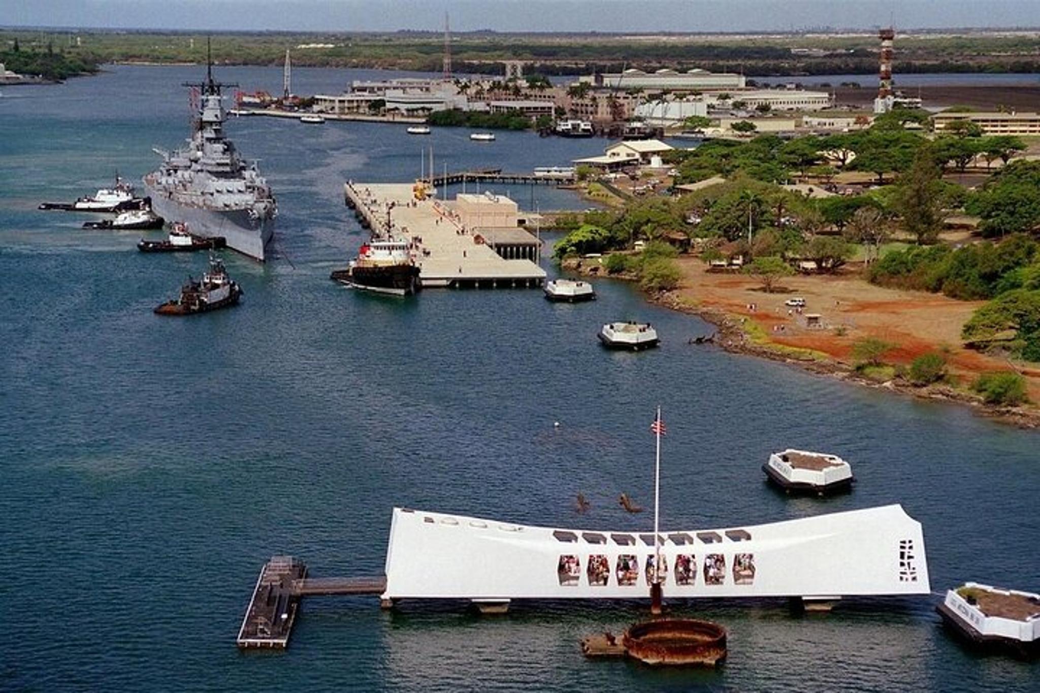 Pearl Harbor USS Arizona and Missouri Tour