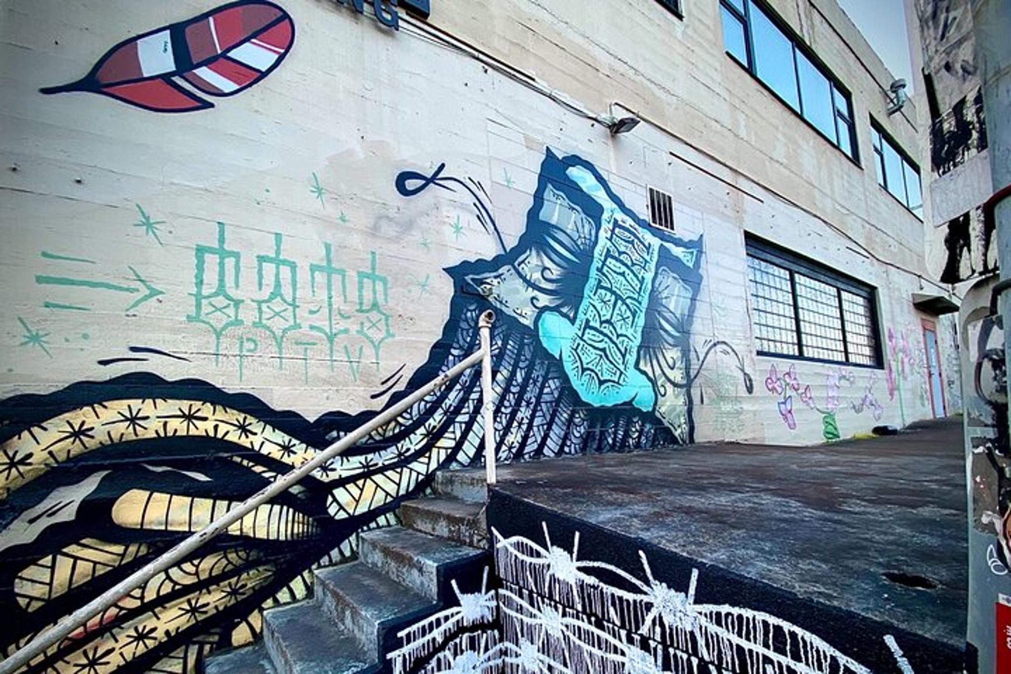 Portland Street Art Bike Tour 2 Hr - Image 4