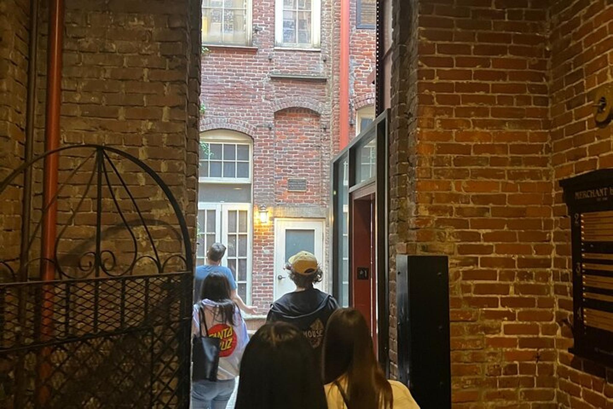 Portland Underground Shanghai Tunnel Tour with Brewery Tastings - Image 6