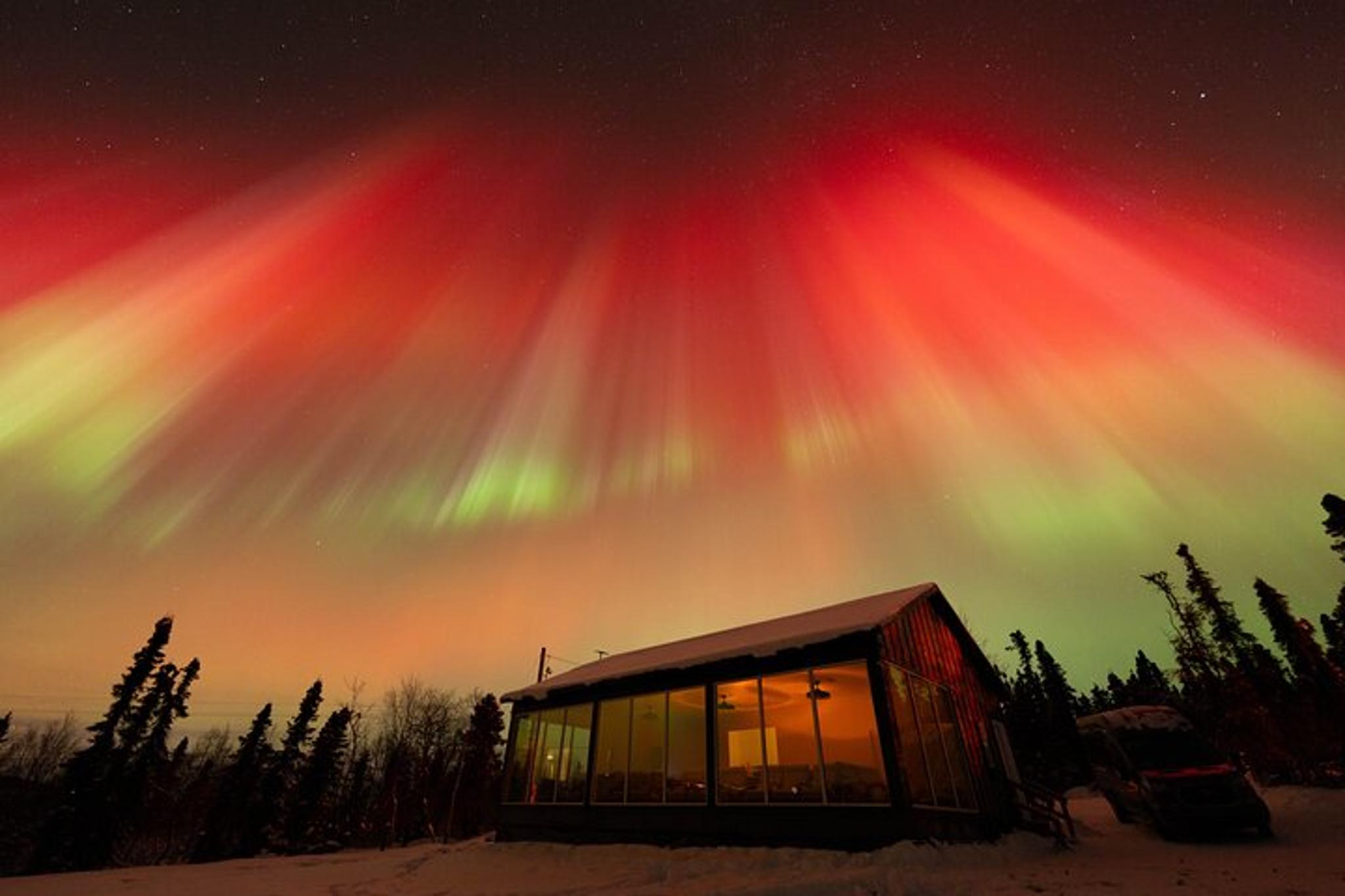 Fairbanks Northern Lights Glass House Experience