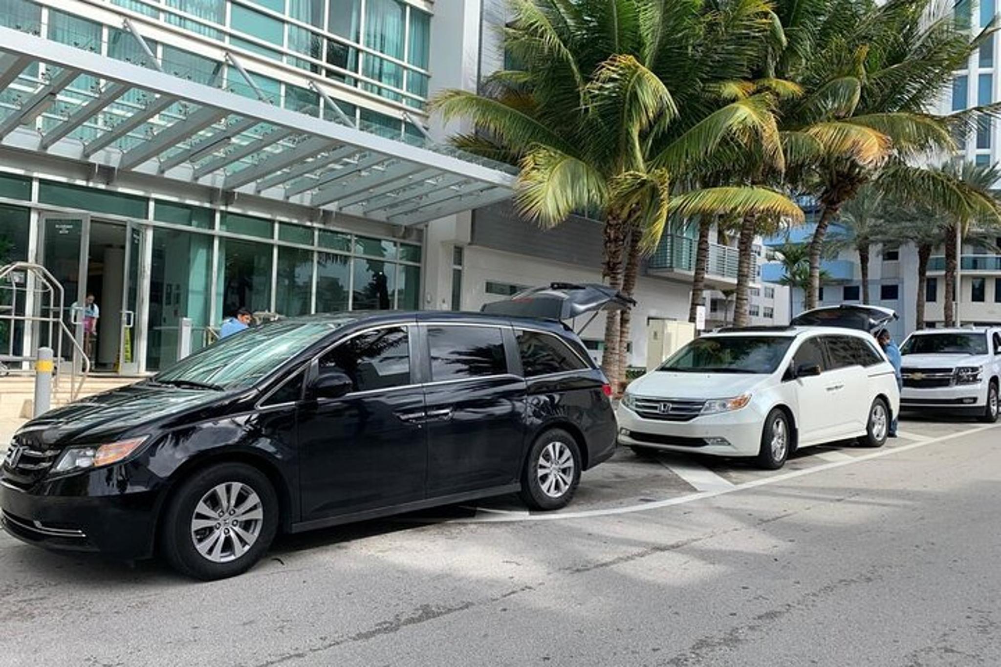 Los Angeles Airport Private Transfer to Garden Grove - Image 1