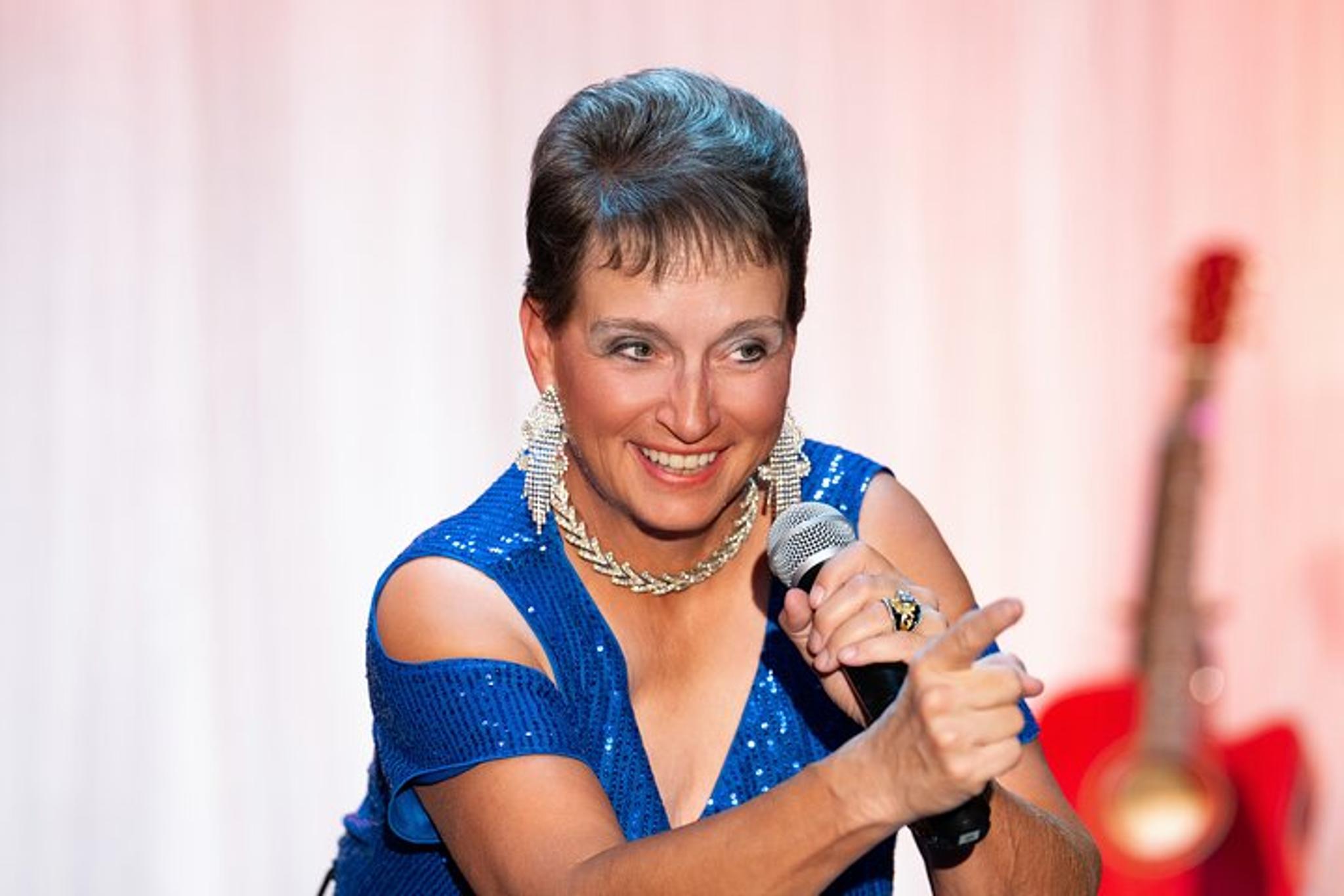 Tribute to the Music of Reba and Other Female Superstars - Image 1