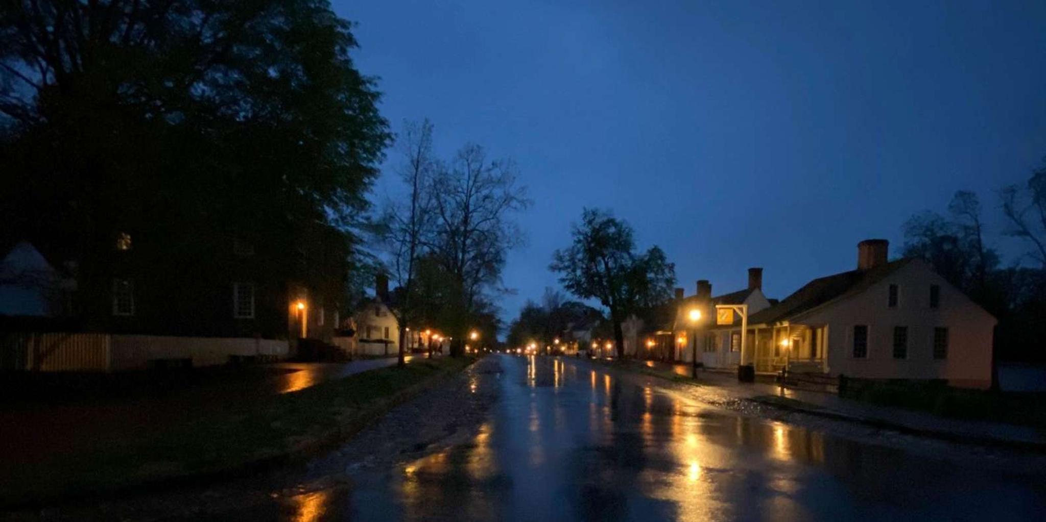 Williamsburg Christmas Ghost Tour - Image 4