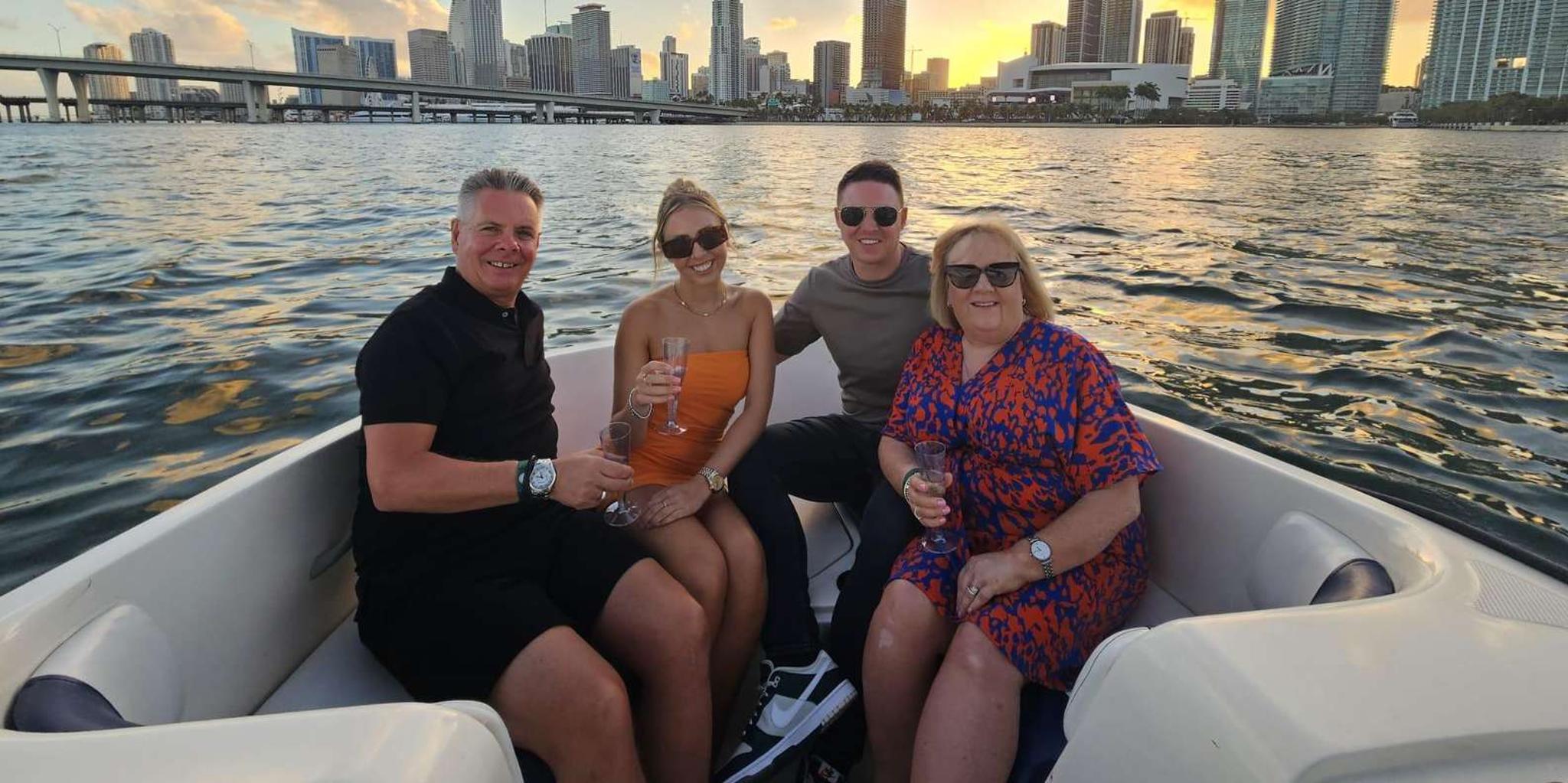 Miami Boat Cruise with Music and BYOB 2 hr - Image 5