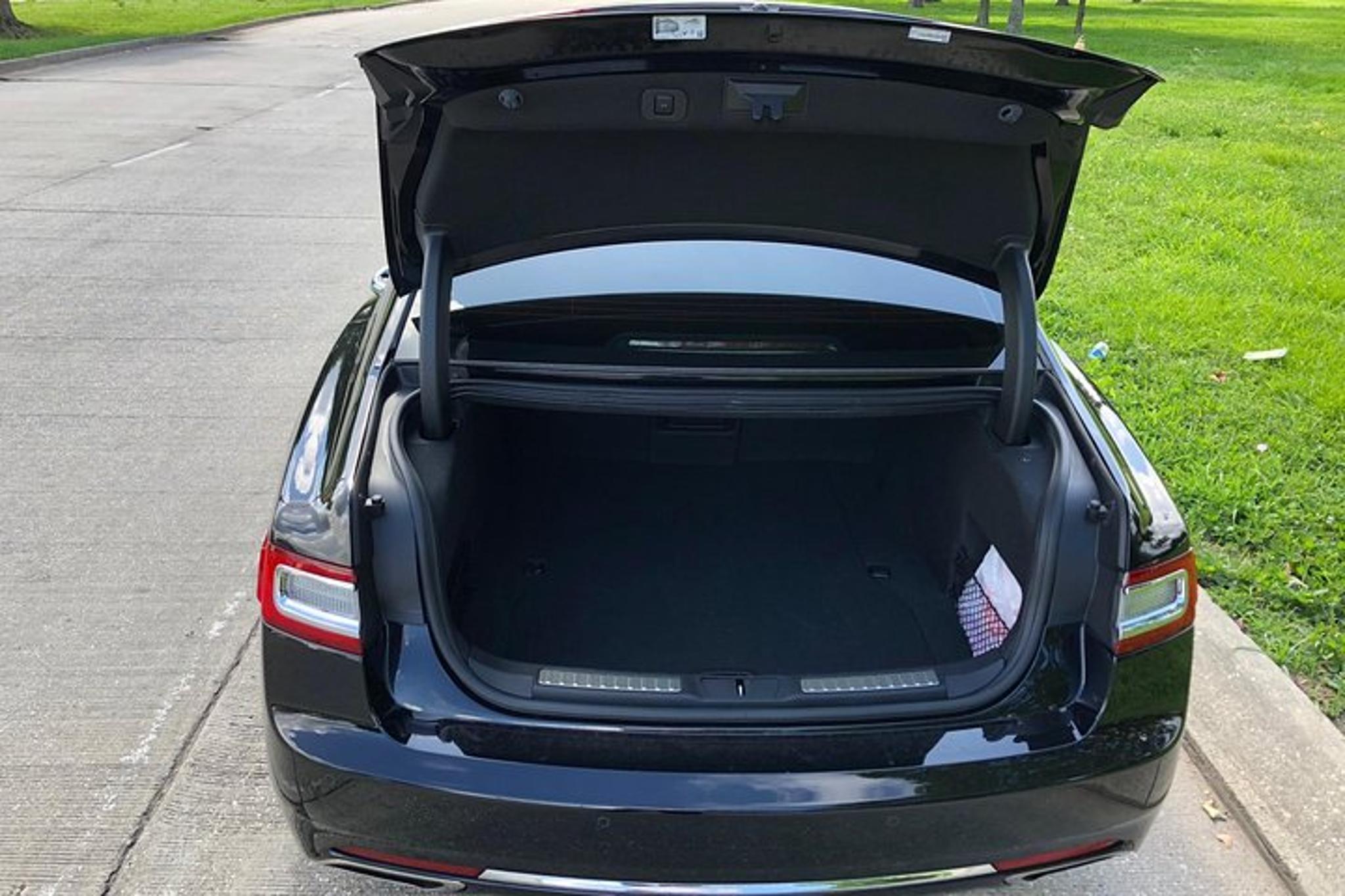 New Orleans Airport Transfer - Image 3