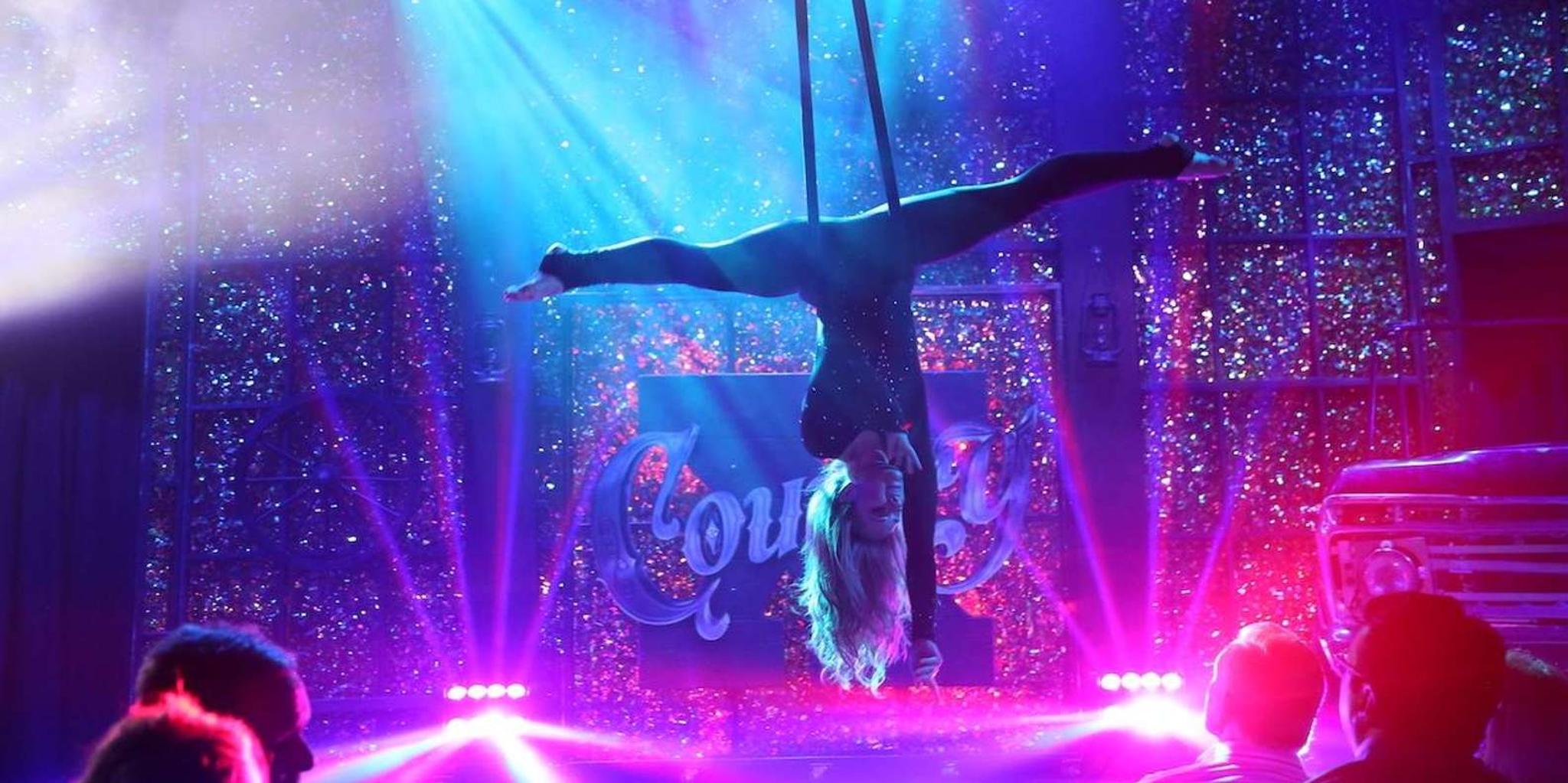 Las Vegas X Country Show at Harrah's Cabaret - Image 6