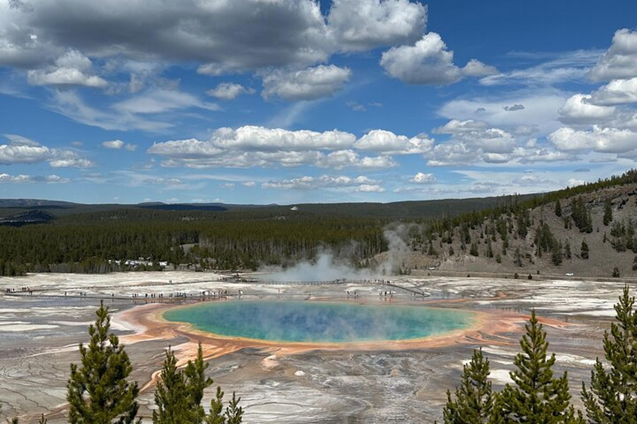 Bozeman Yellowstone and Teton Tour 2 Day - Image 4