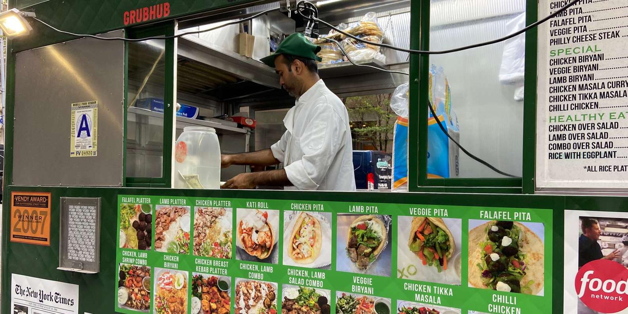 New York Midtown Manhattan Street Food Walking Tour - Image 4