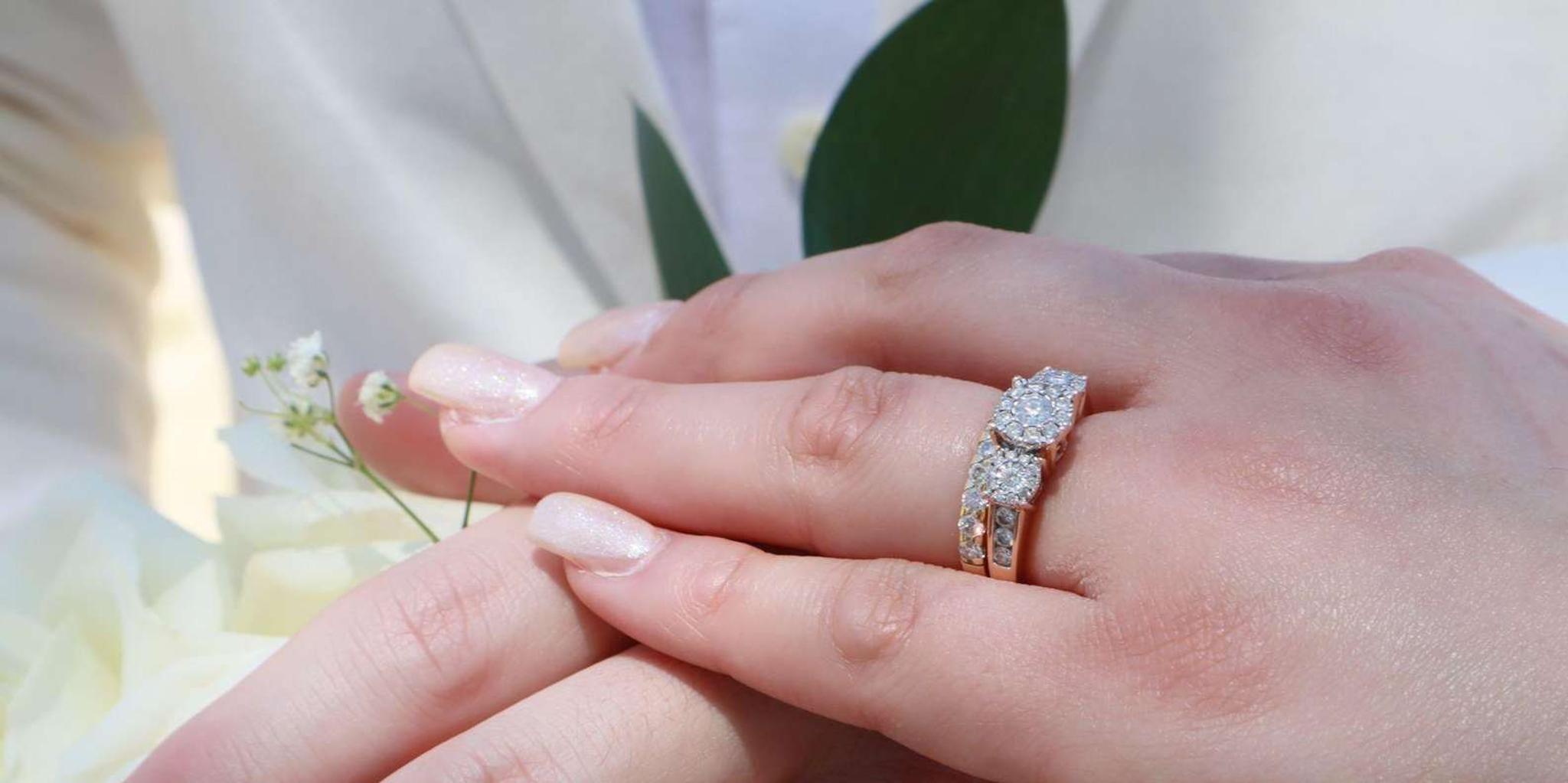 Las Vegas Elvis Wedding Ceremony - Image 6