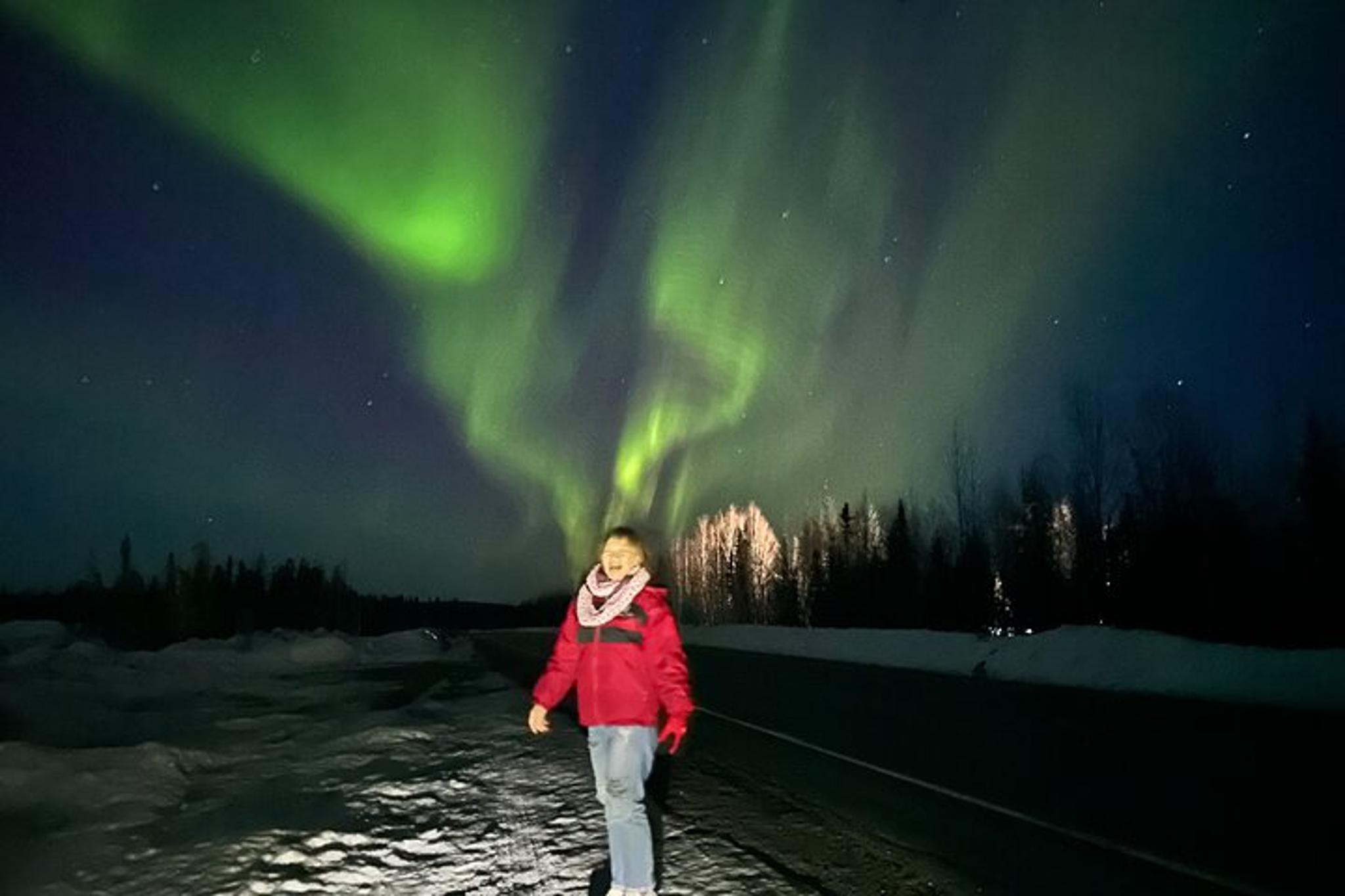 Fairbanks Northern Lights Tour at Chena Hot Springs - Image 6