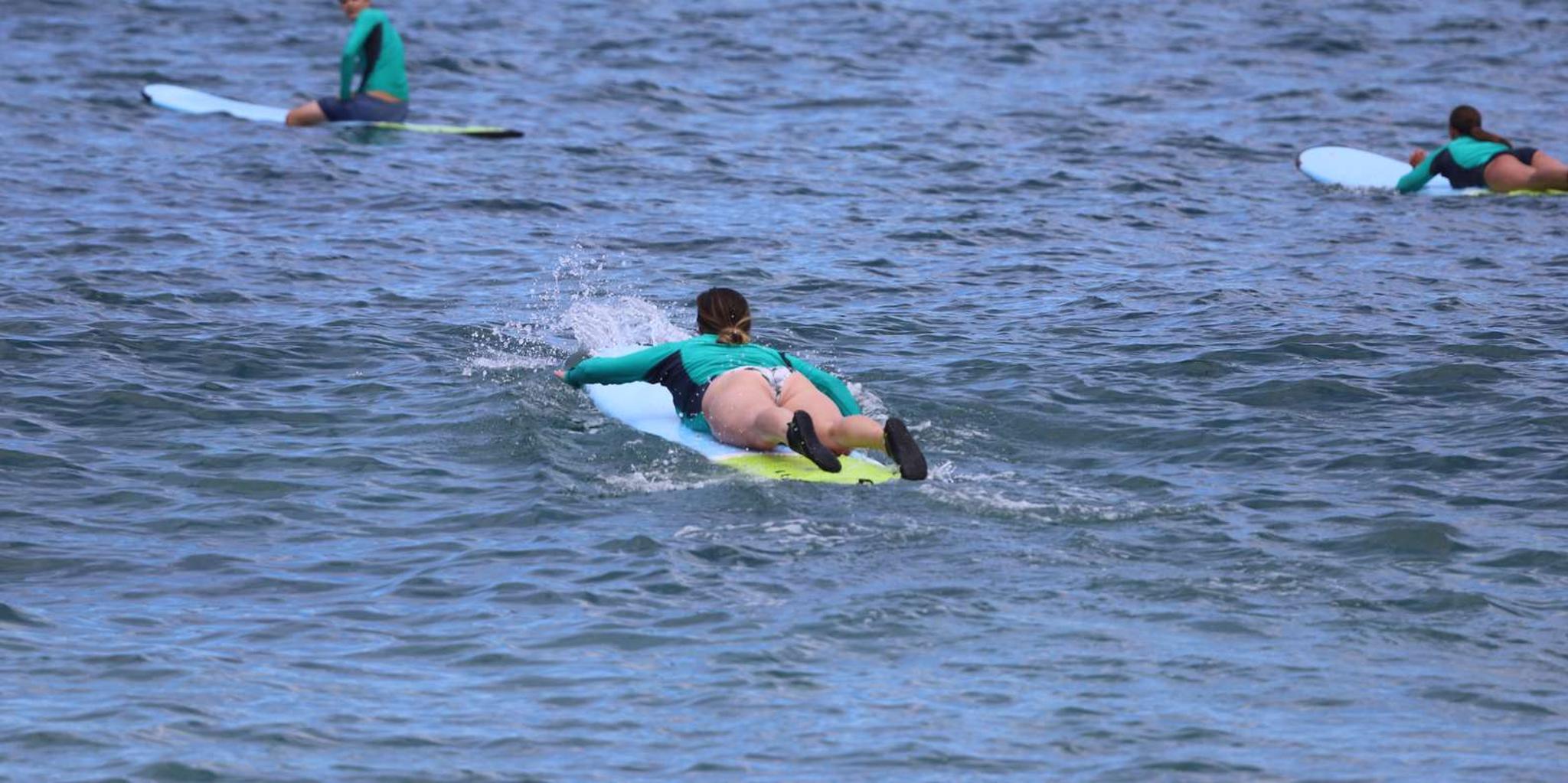 Maui Surf Lesson - Image 5
