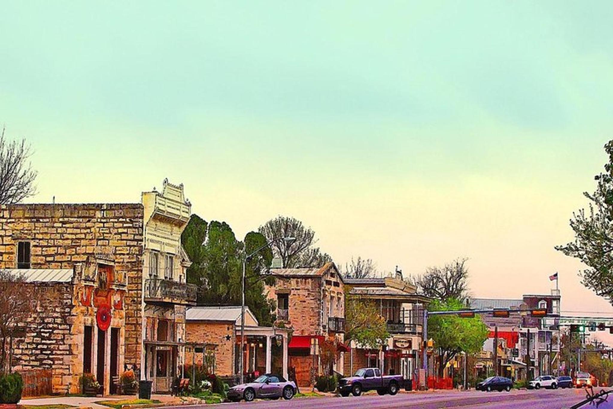 Fredericksburg Historic District Narrated Tour 105 min