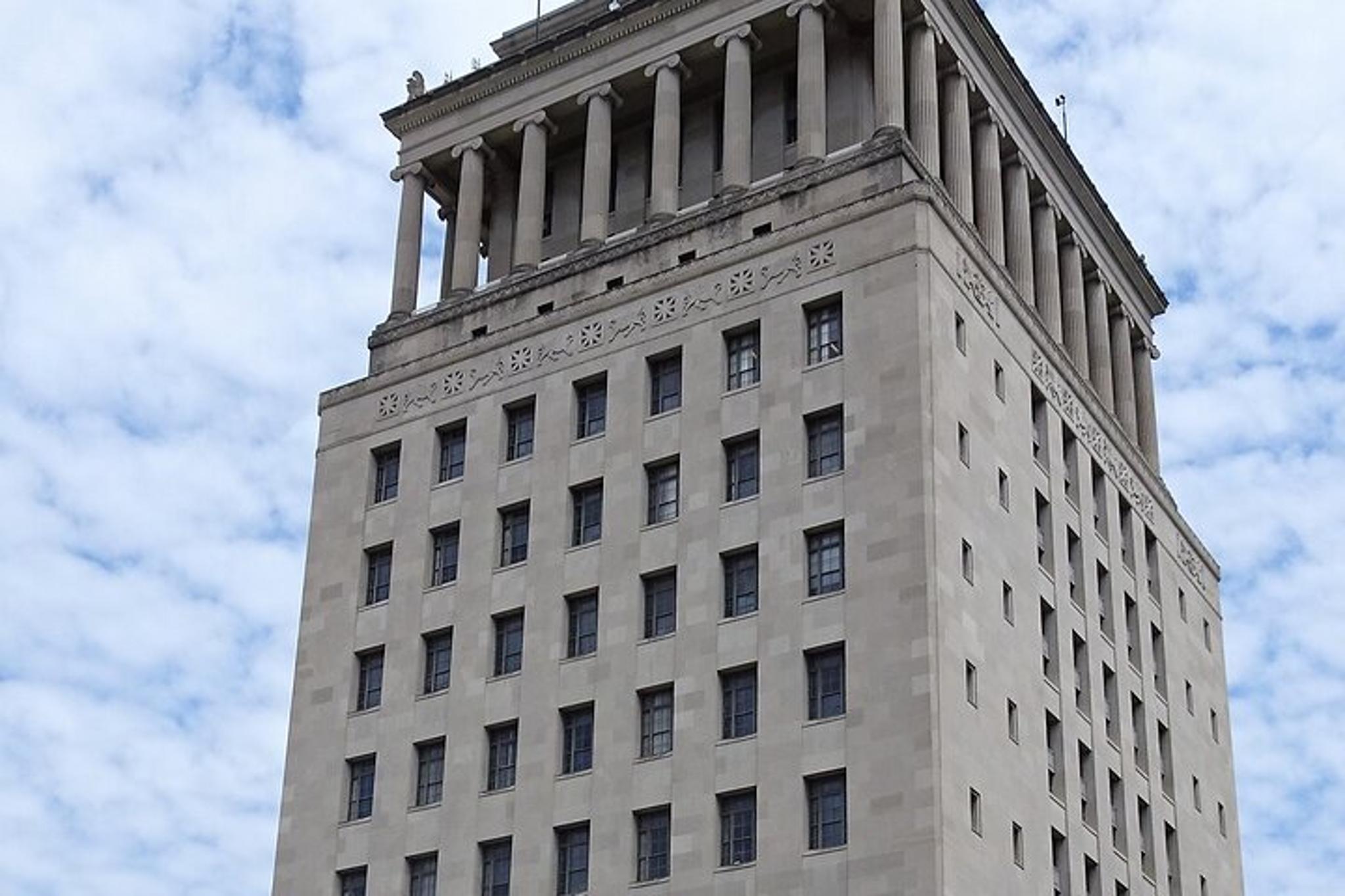 St. Louis Downtown Walking Tour - Image 6