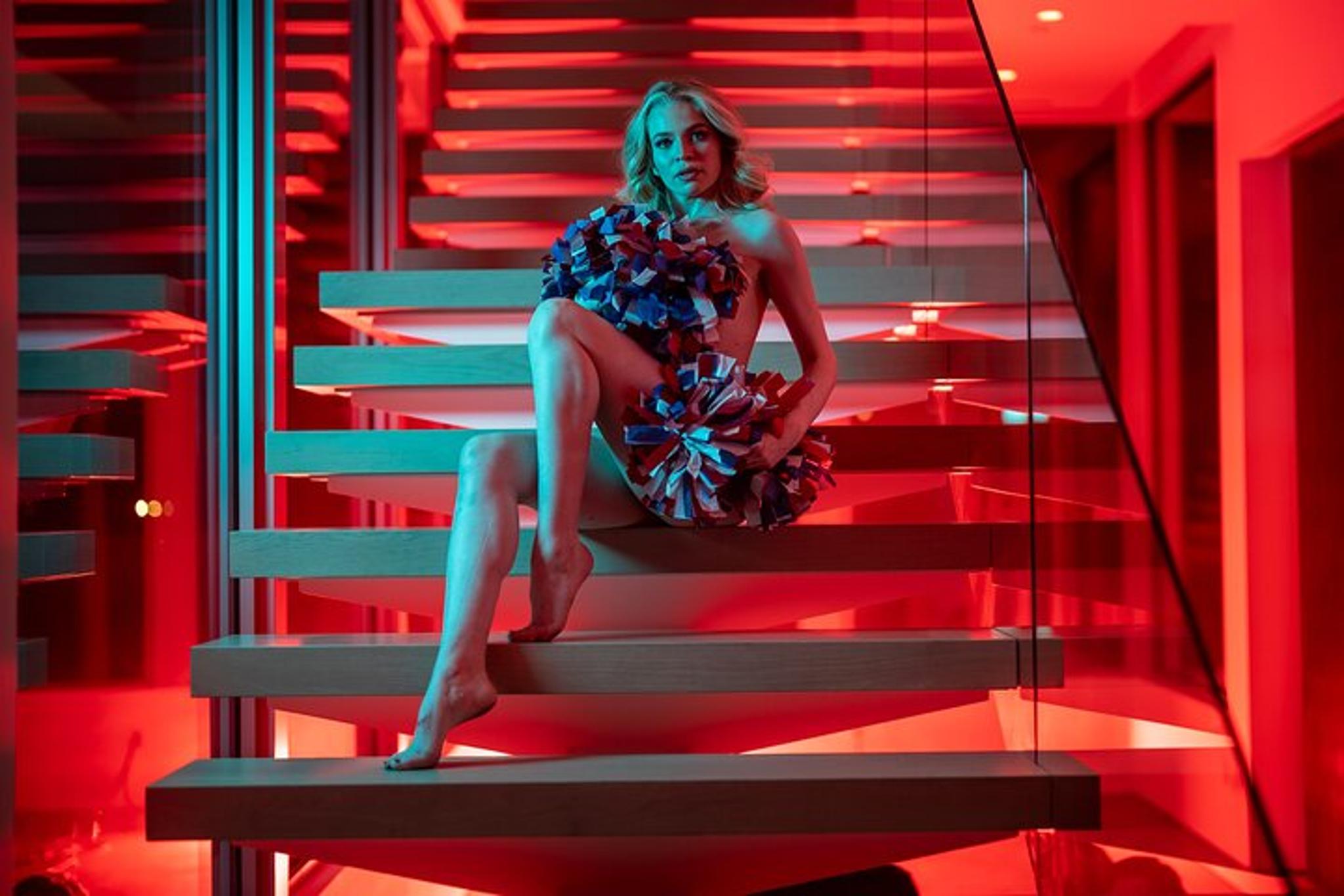 Las Vegas Rouge Show at the STRAT Hotel - Image 5