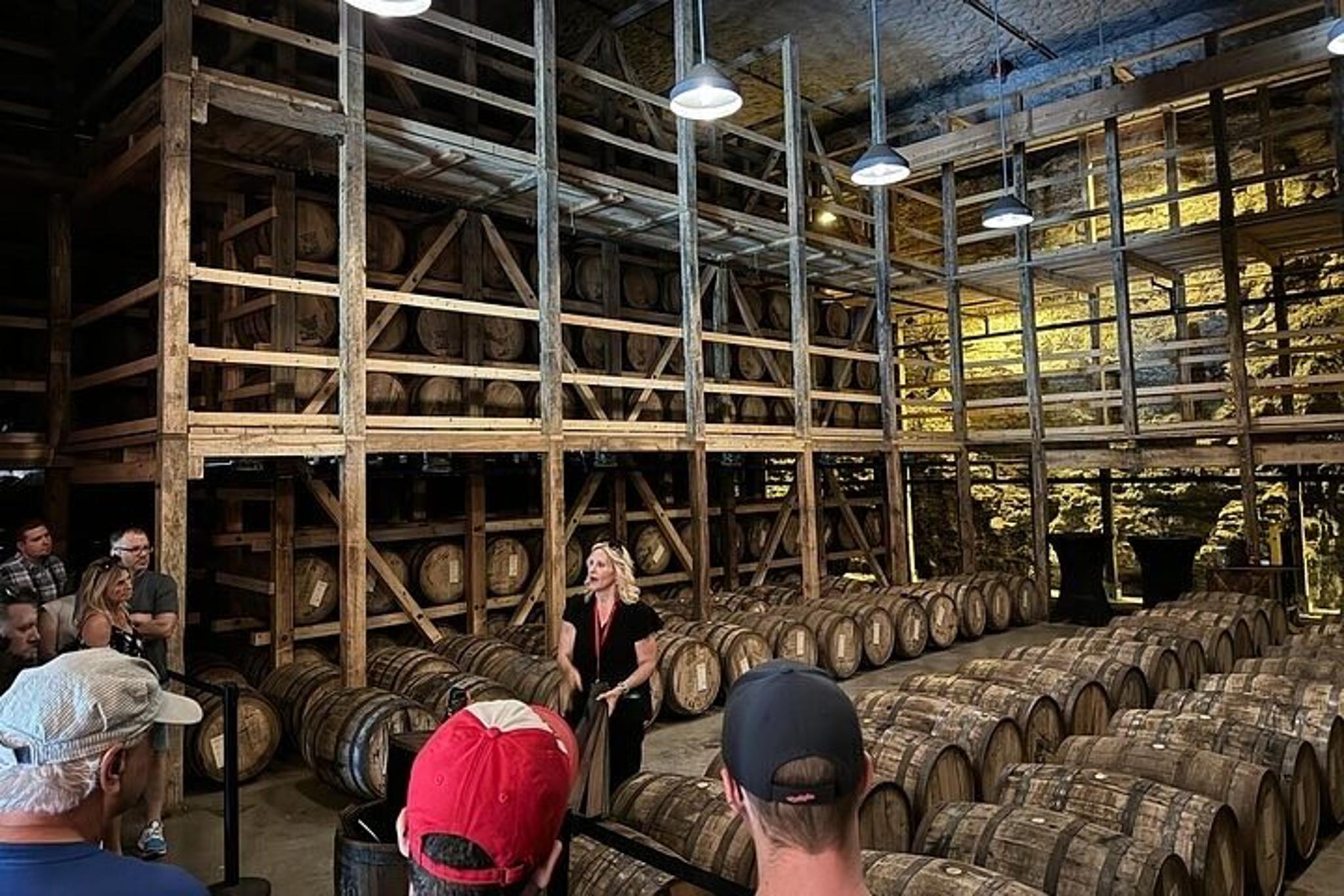 Louisville Bourbon Tour 8 hr - Image 4