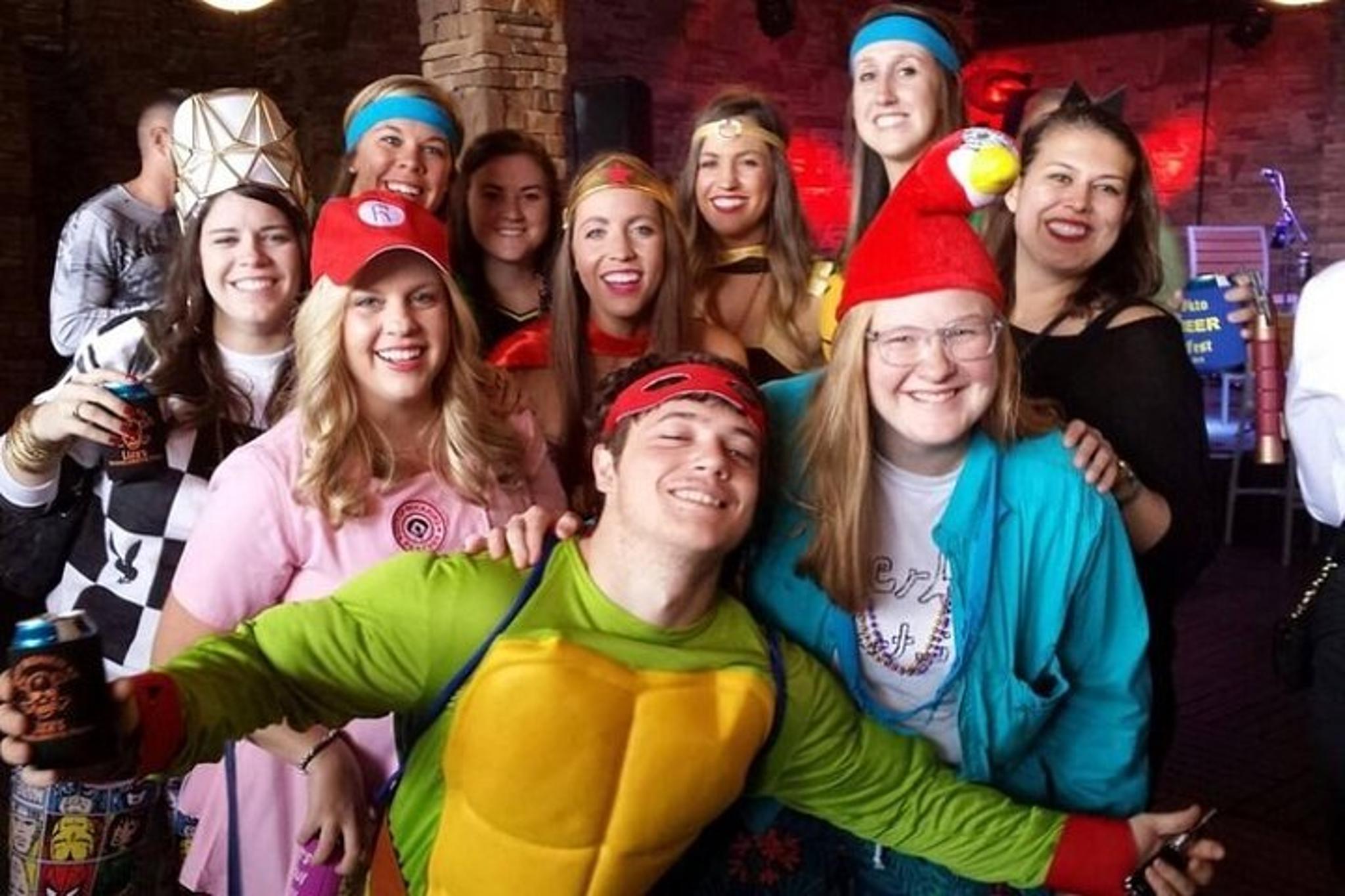 Nashville Halloween Pub Crawl - Image 1