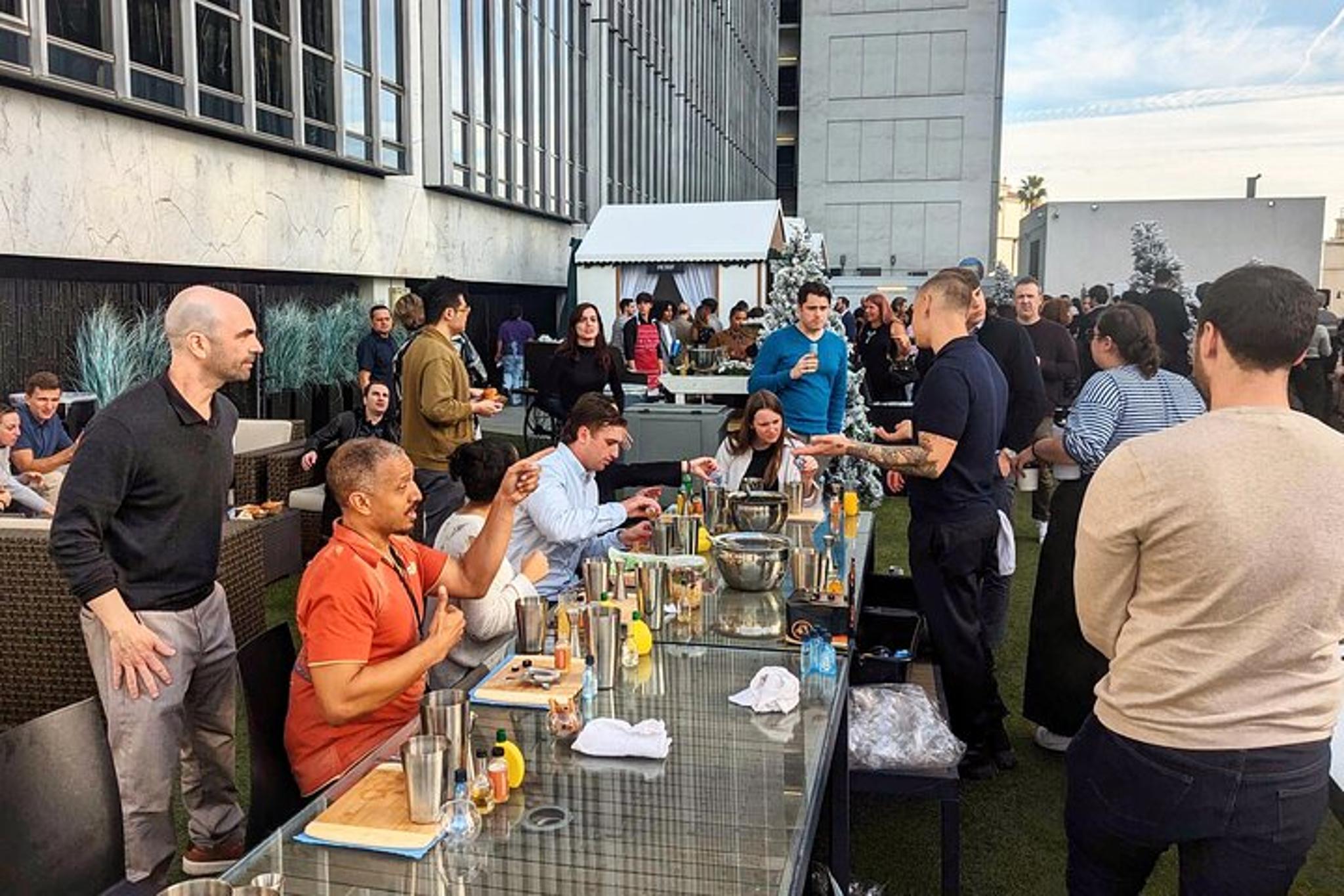 Los Angeles Cocktail Mixing Experience 90 min - Image 4