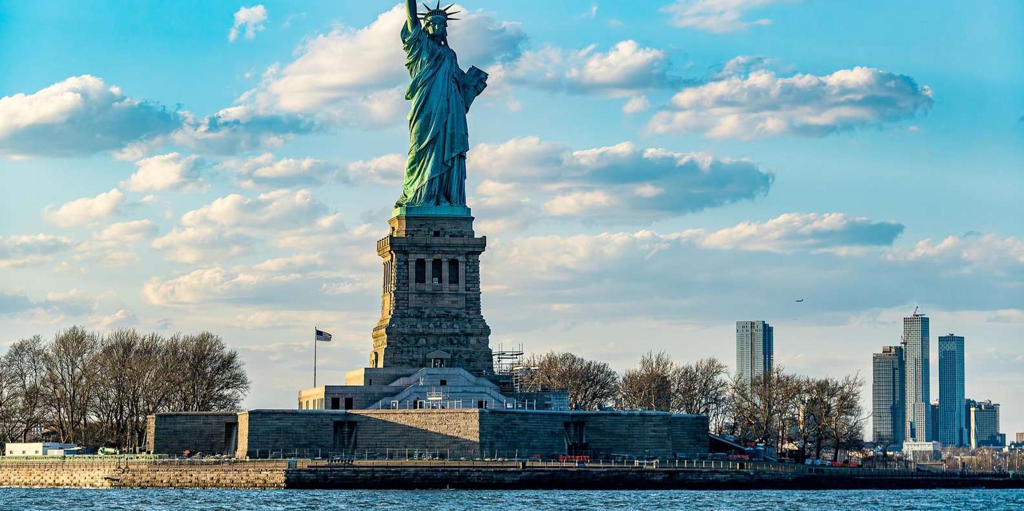 New York City Sightseeing Harbor Cruise - Image 2