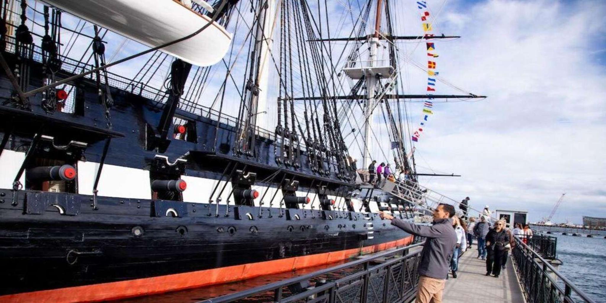 Boston Walking Tour with USS Constitution and Boat Cruise - Image 4
