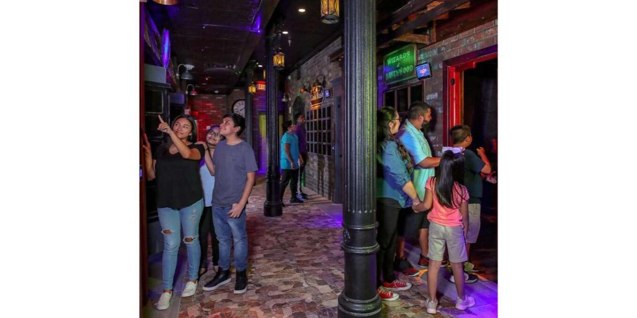 San Antonio Mirror Maze and Escape Room - Image 4