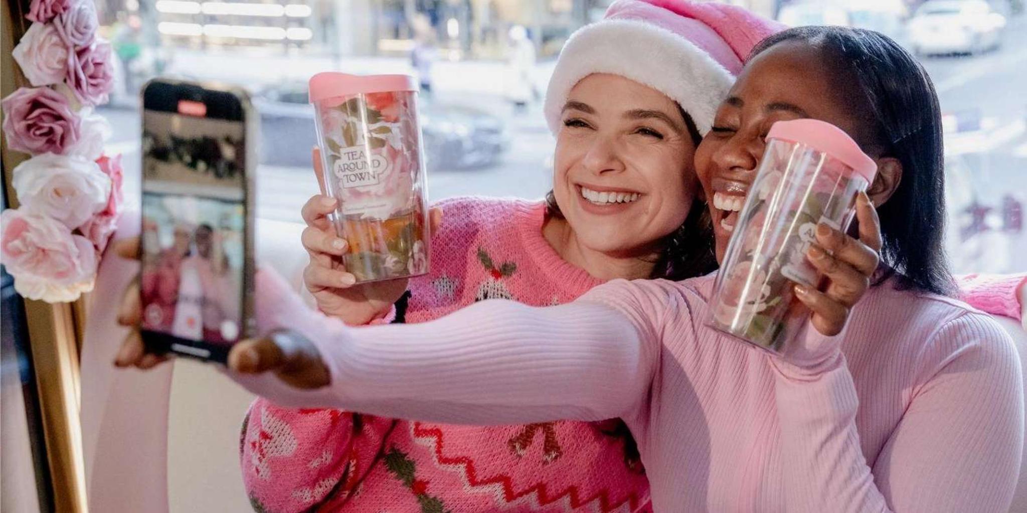 New York Tea Bus Tour and Holiday Train Show - Image 6