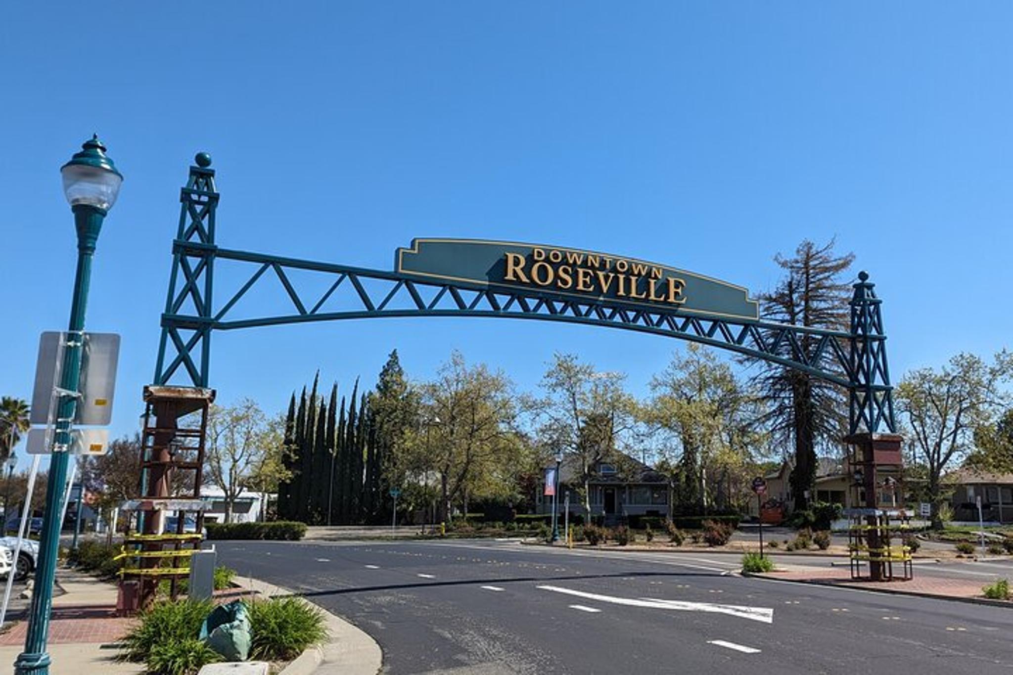 Roseville Scavenger Hunt Walking Tour - Image 2