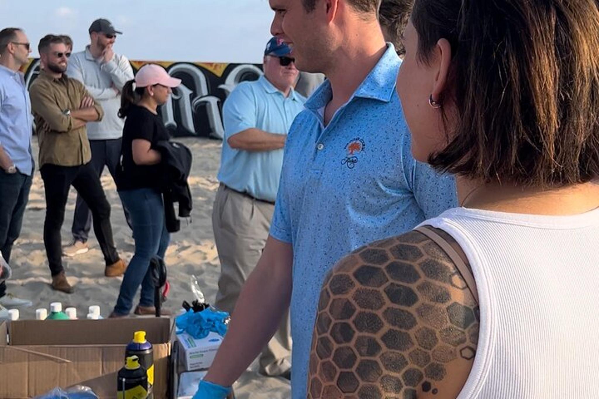 Venice Spray Paint Art Walls Experience 2 hr - Image 2