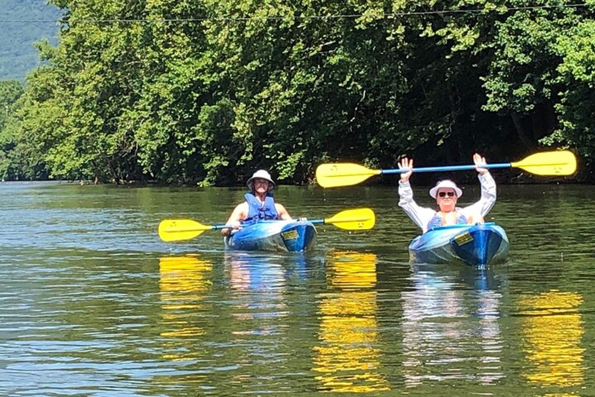 Jamestown Island Kayak Tour - Image 2