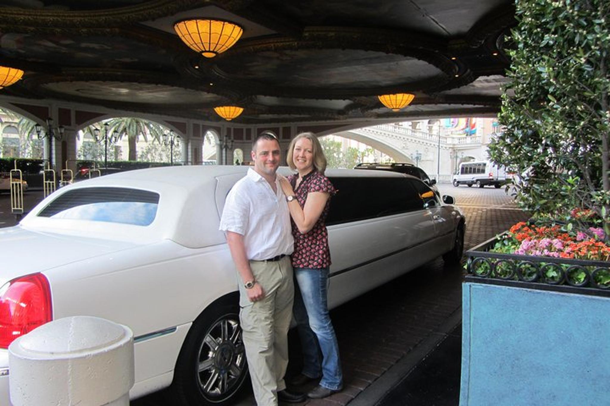 Las Vegas Hotel to Airport Limousine Transfer - Image 2