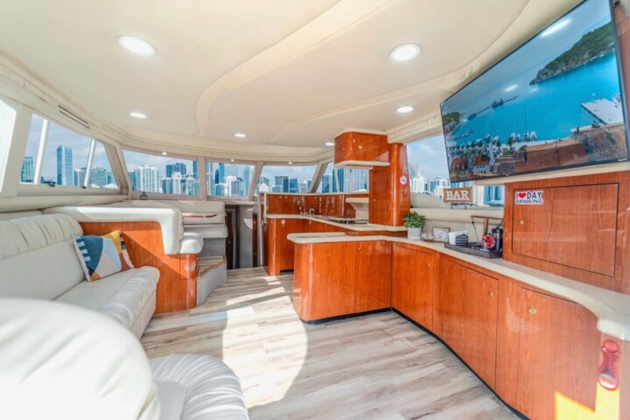 Miami Yacht Tour - Image 3