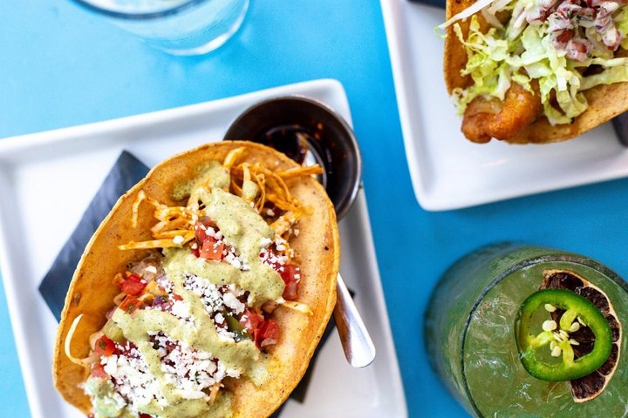 Denver Bar Crawl Dining Deck Hunt - Image 5